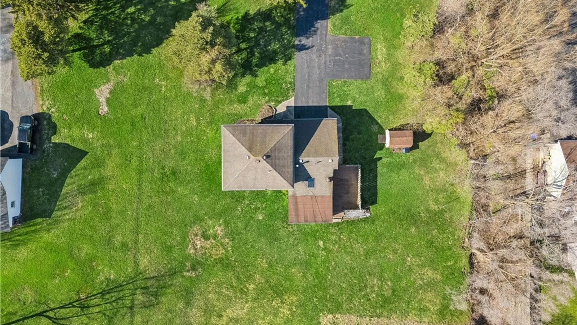 Property at 9033 Greiner Road, Clarence, NY 14031 7