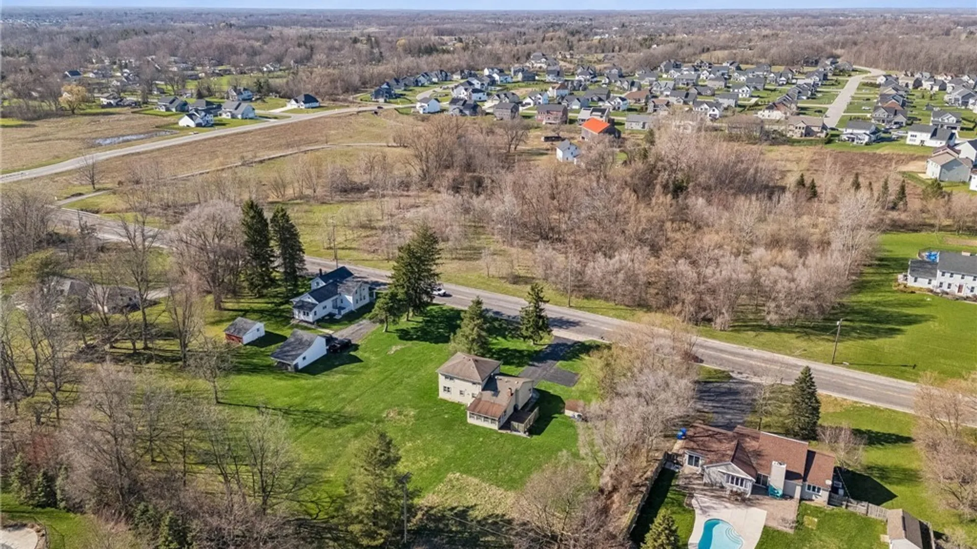 Property at 9033 Greiner Road, Clarence, NY 14031 8