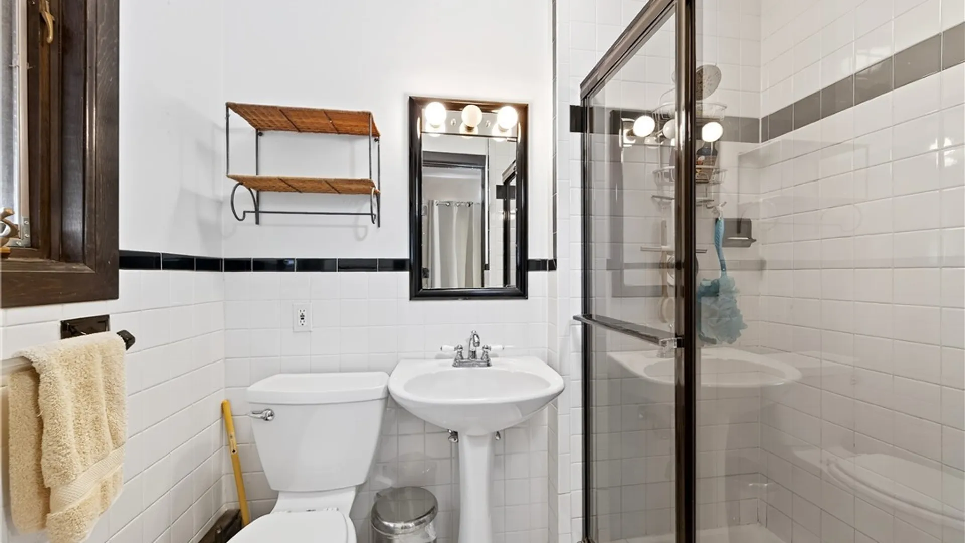 Property at 67 Chatham Avenue, Buffalo, NY 14216 21