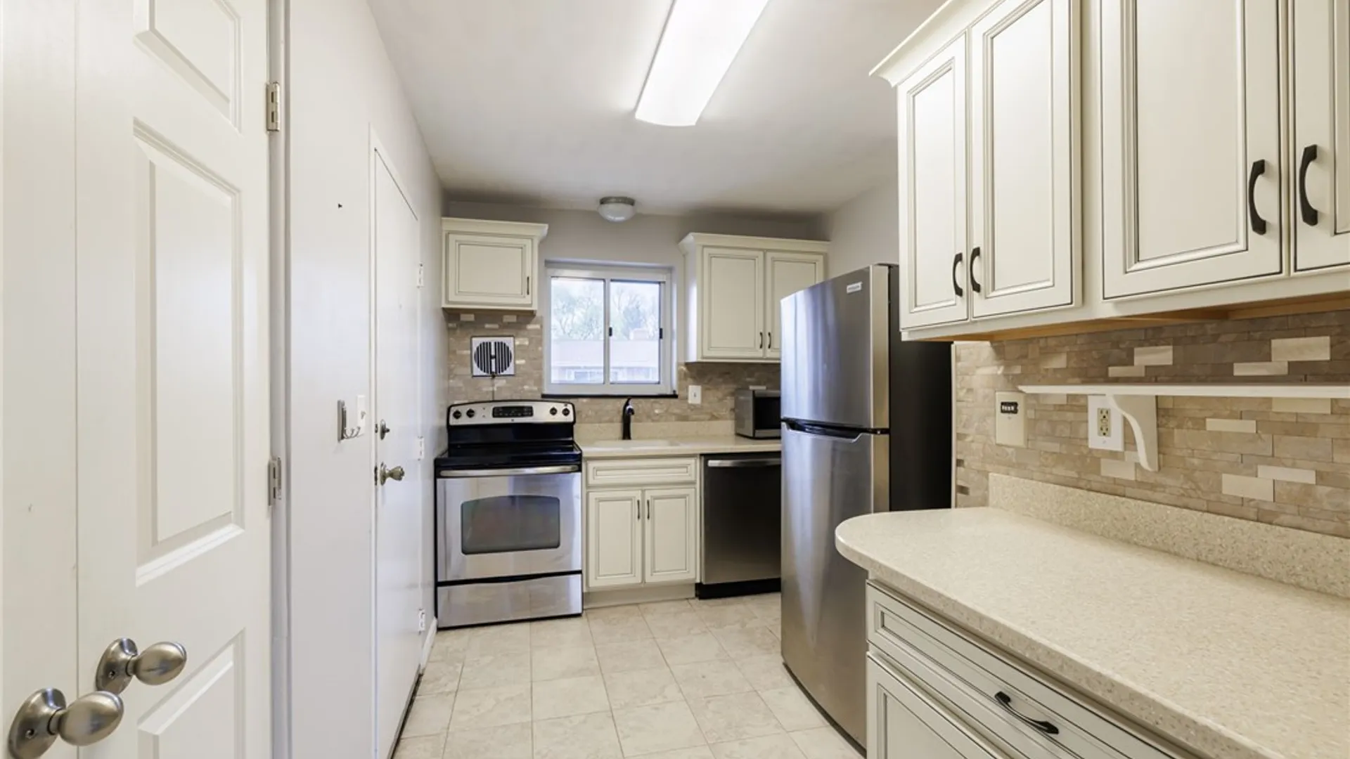 Property at 2456 East Avenue, Brighton, NY 14610 10