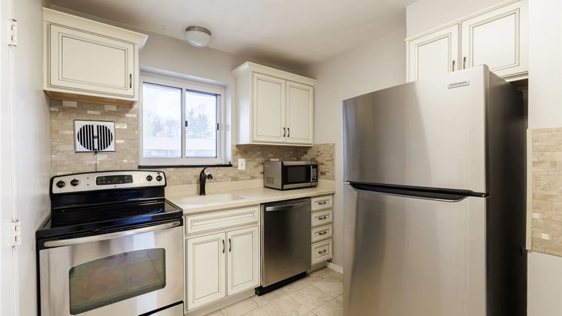 Property at 2456 East Avenue, Brighton, NY 14610 13