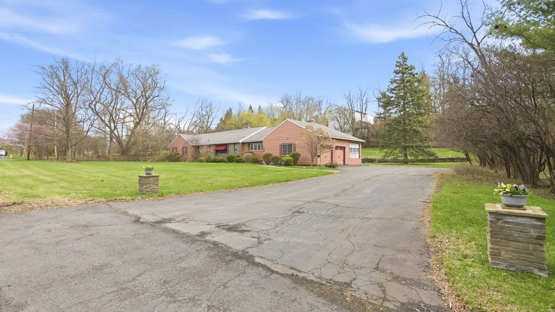 Property at 525 Orchard Road, Geddes, NY 13209 32