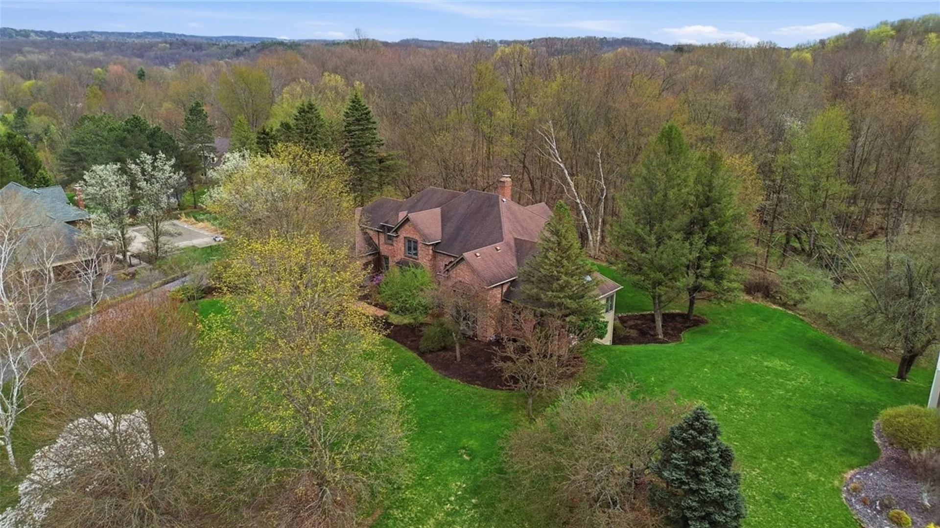 Property at 27 Fall Meadow Drive, Pittsford, NY 14534 43