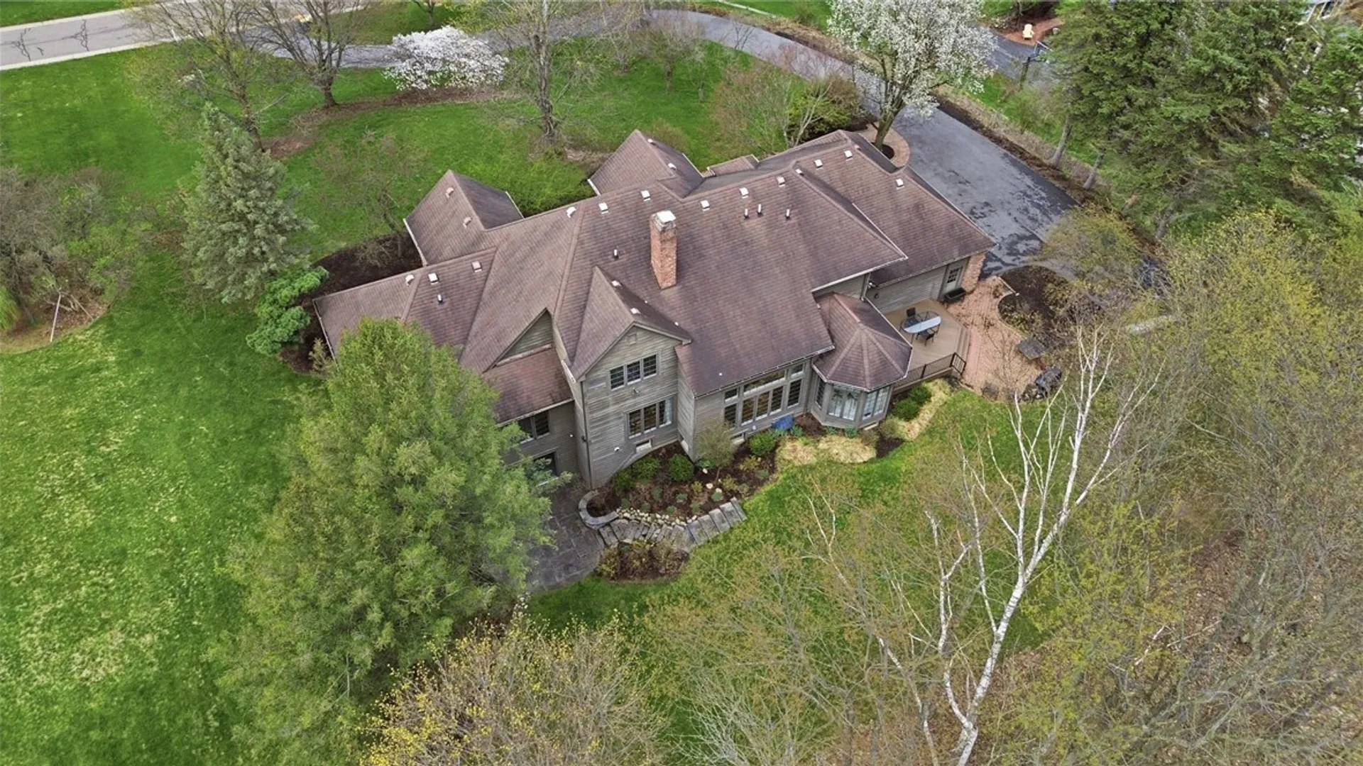 Property at 27 Fall Meadow Drive, Pittsford, NY 14534 44
