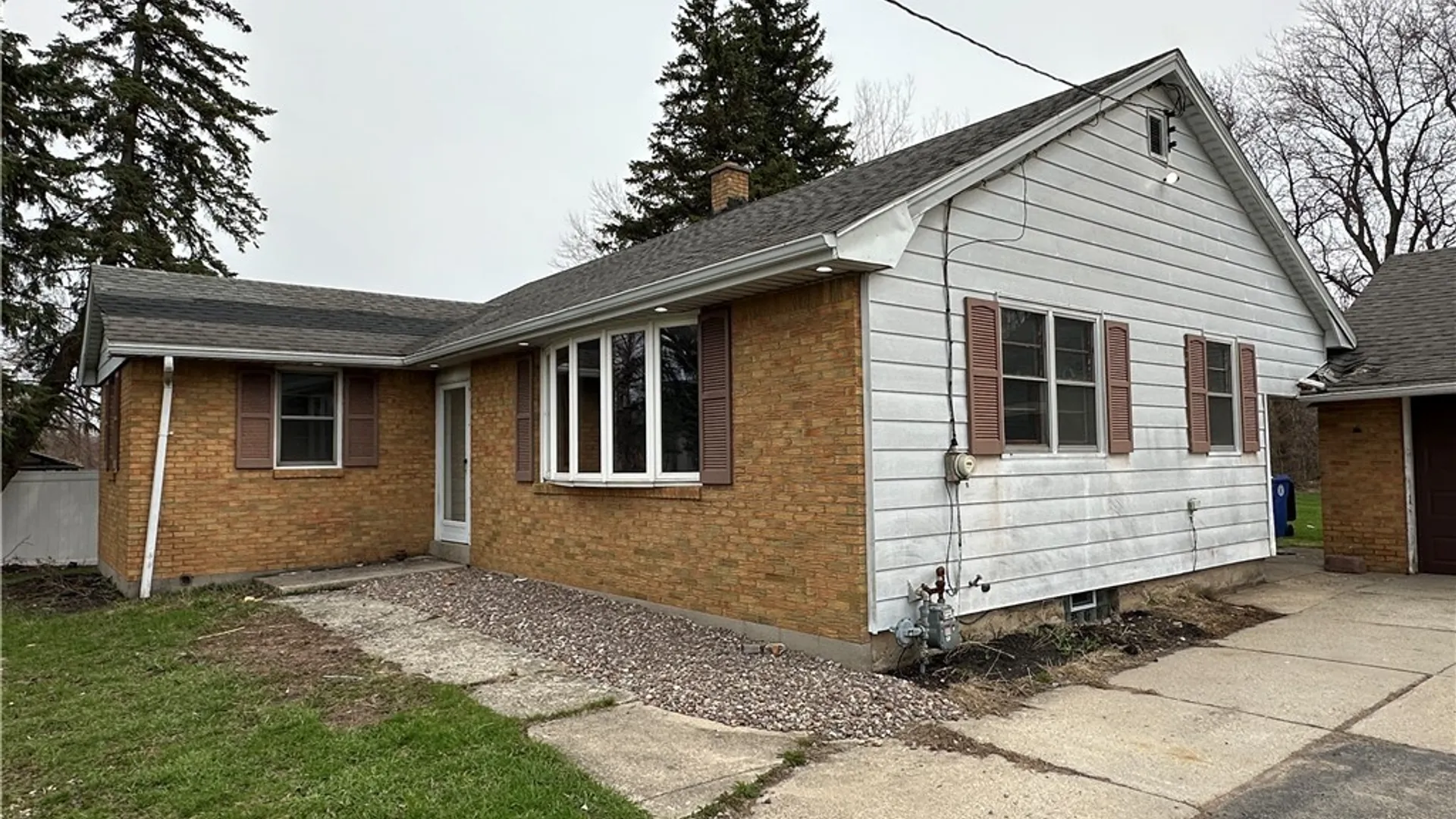 Property at 2791 N Forest Road, Amherst, NY 14068 2