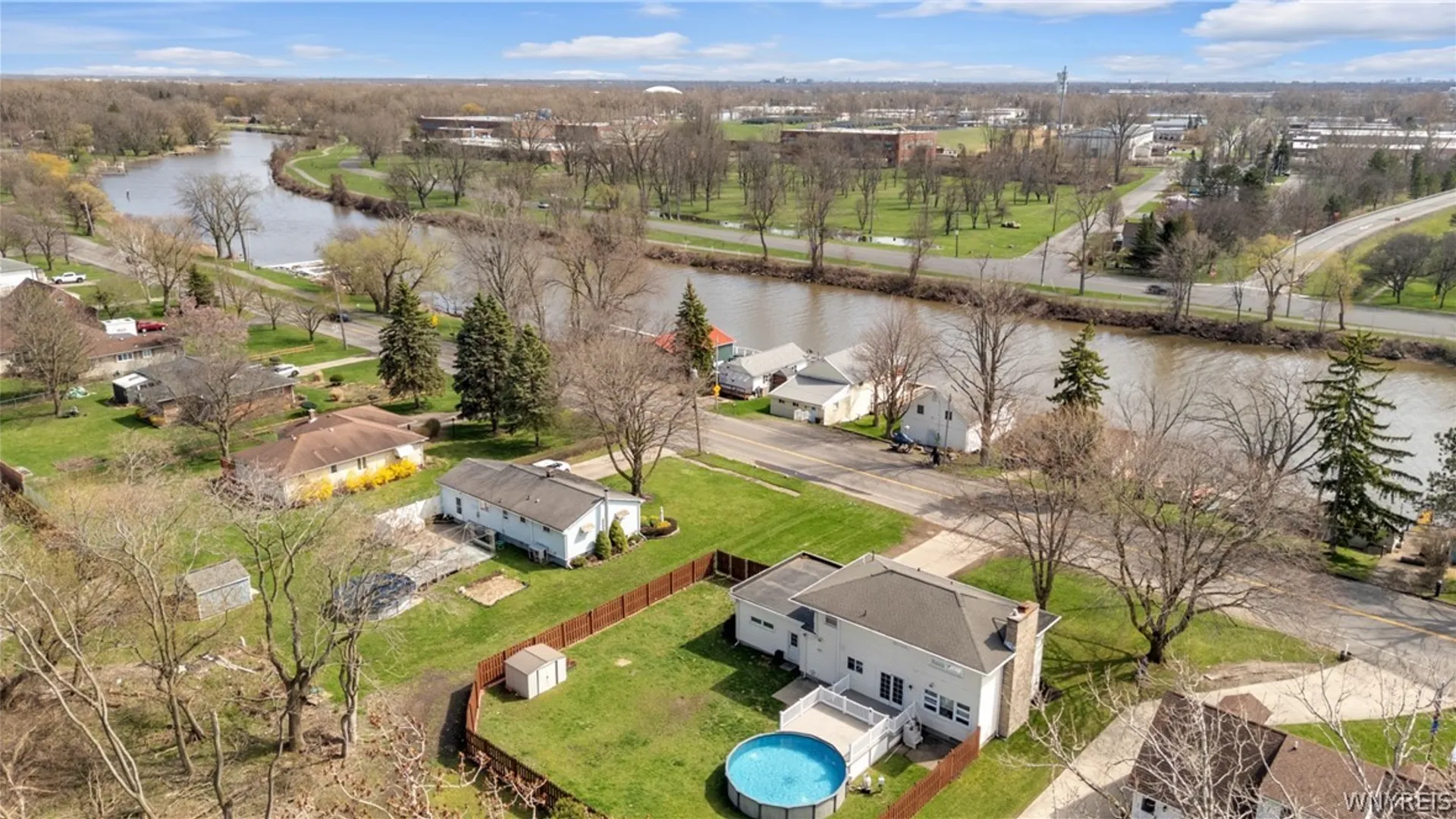Property at 554 Sweeney Street, North Tonawanda, NY 14120 44