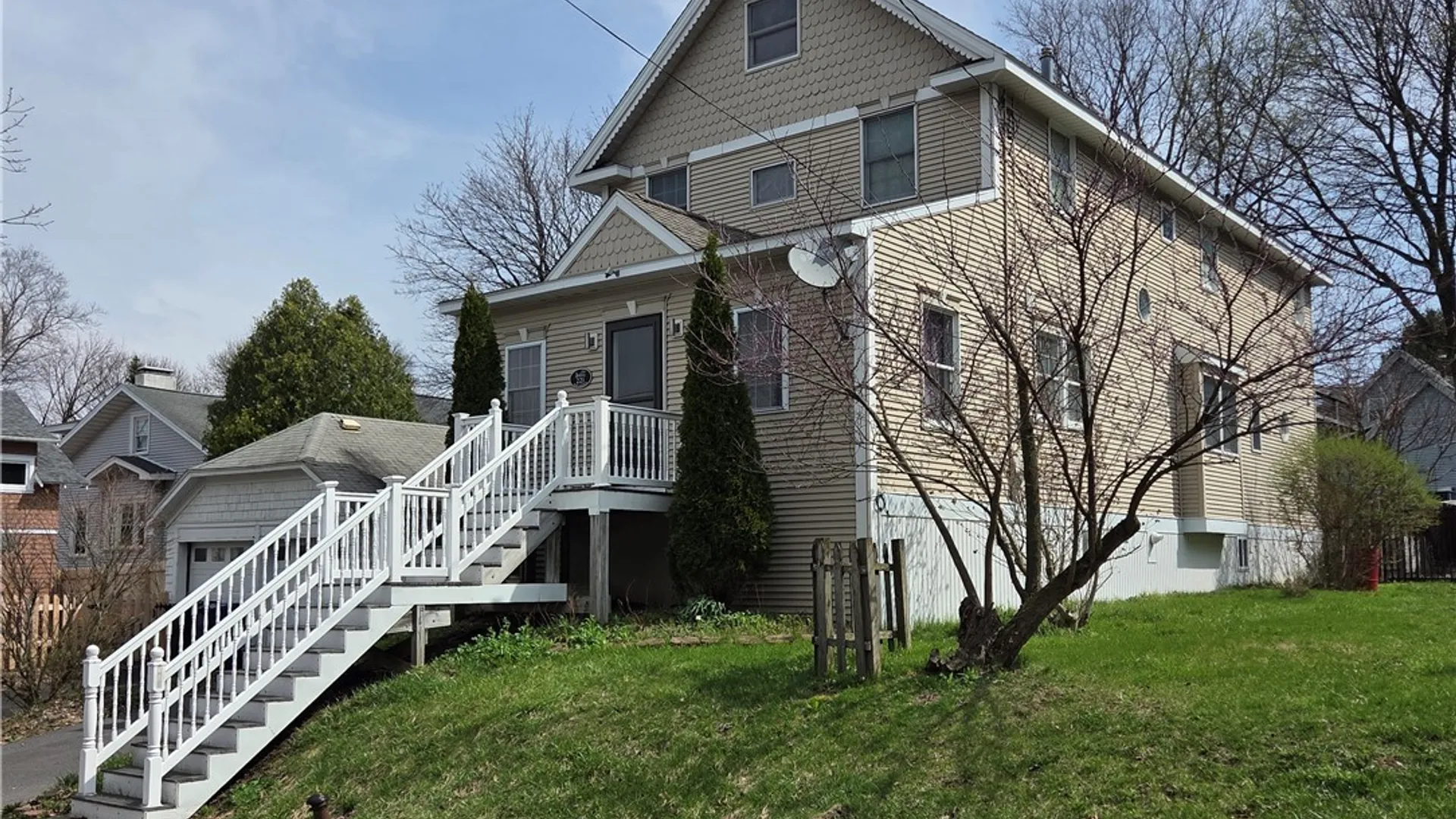 Property at 221 Reed Avenue, Syracuse, NY 13207 2