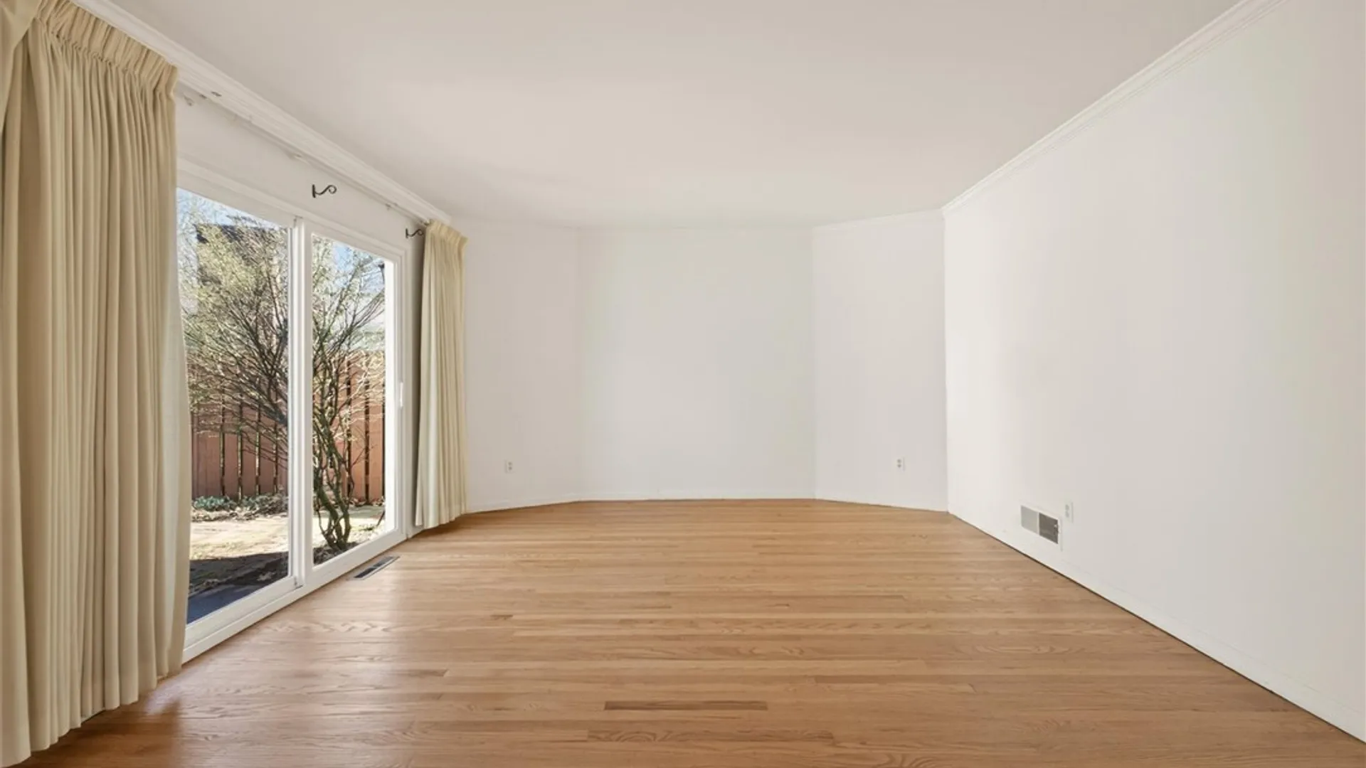 Property at 52 New Wickham Drive, Penfield, NY 14526 18