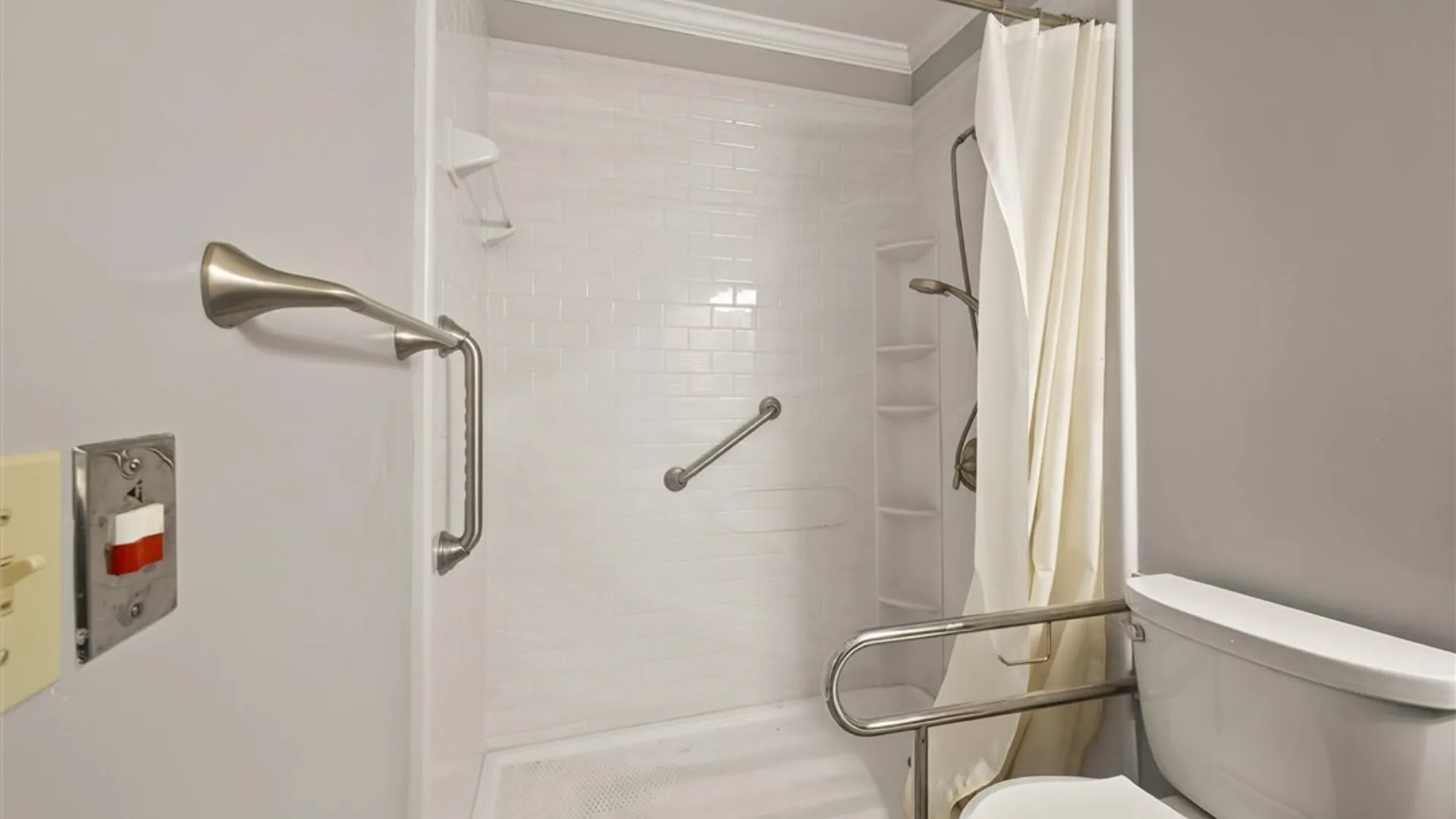 Property at 52 New Wickham Drive, Penfield, NY 14526 21