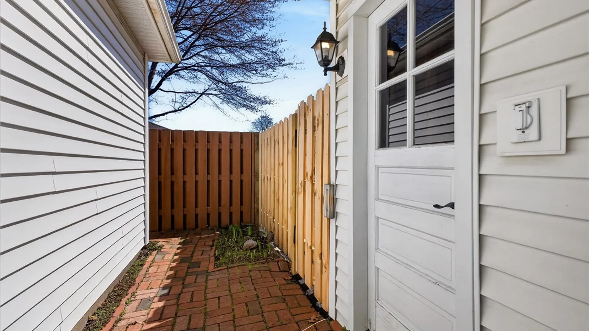 Property at 52 New Wickham Drive, Penfield, NY 14526 34