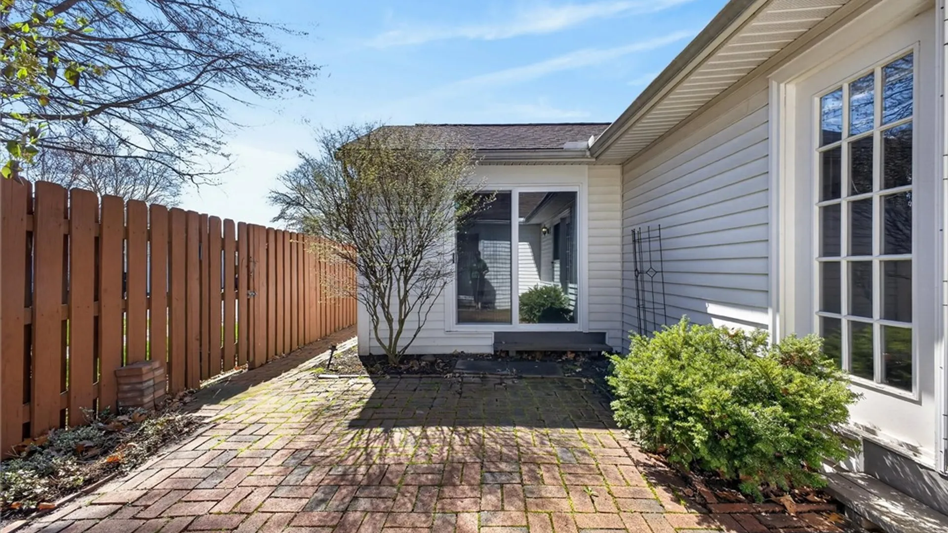 Property at 52 New Wickham Drive, Penfield, NY 14526 36