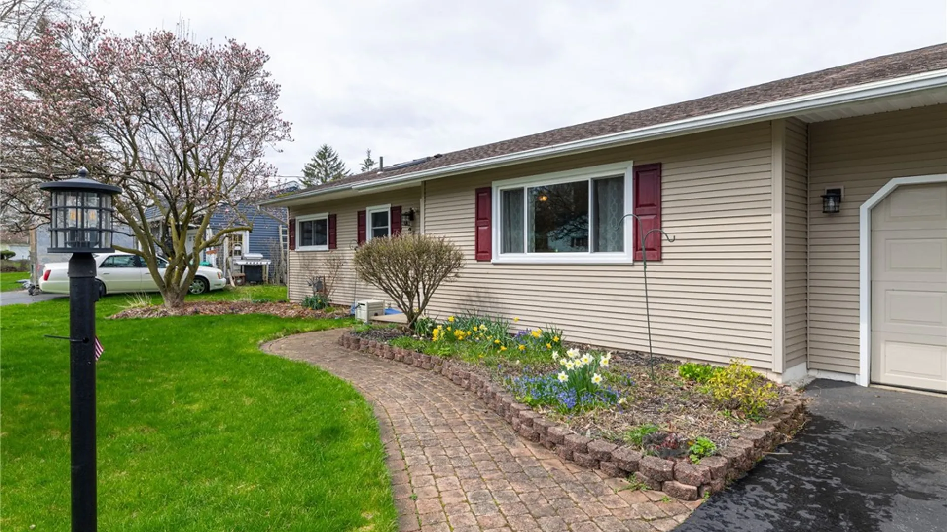 Property at 27 Florendin Drive, Henrietta, NY 14467 37