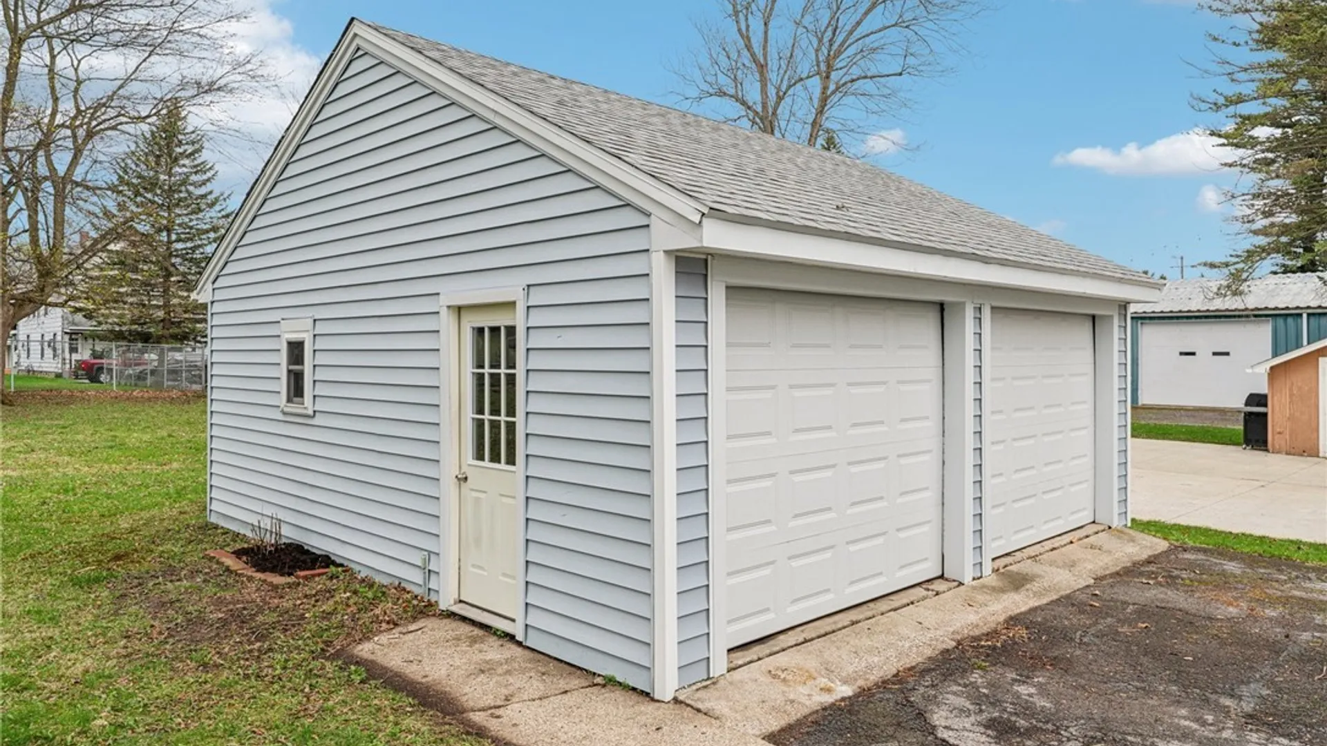 Property at 1468 Elm Street, Alden, NY 14004 41