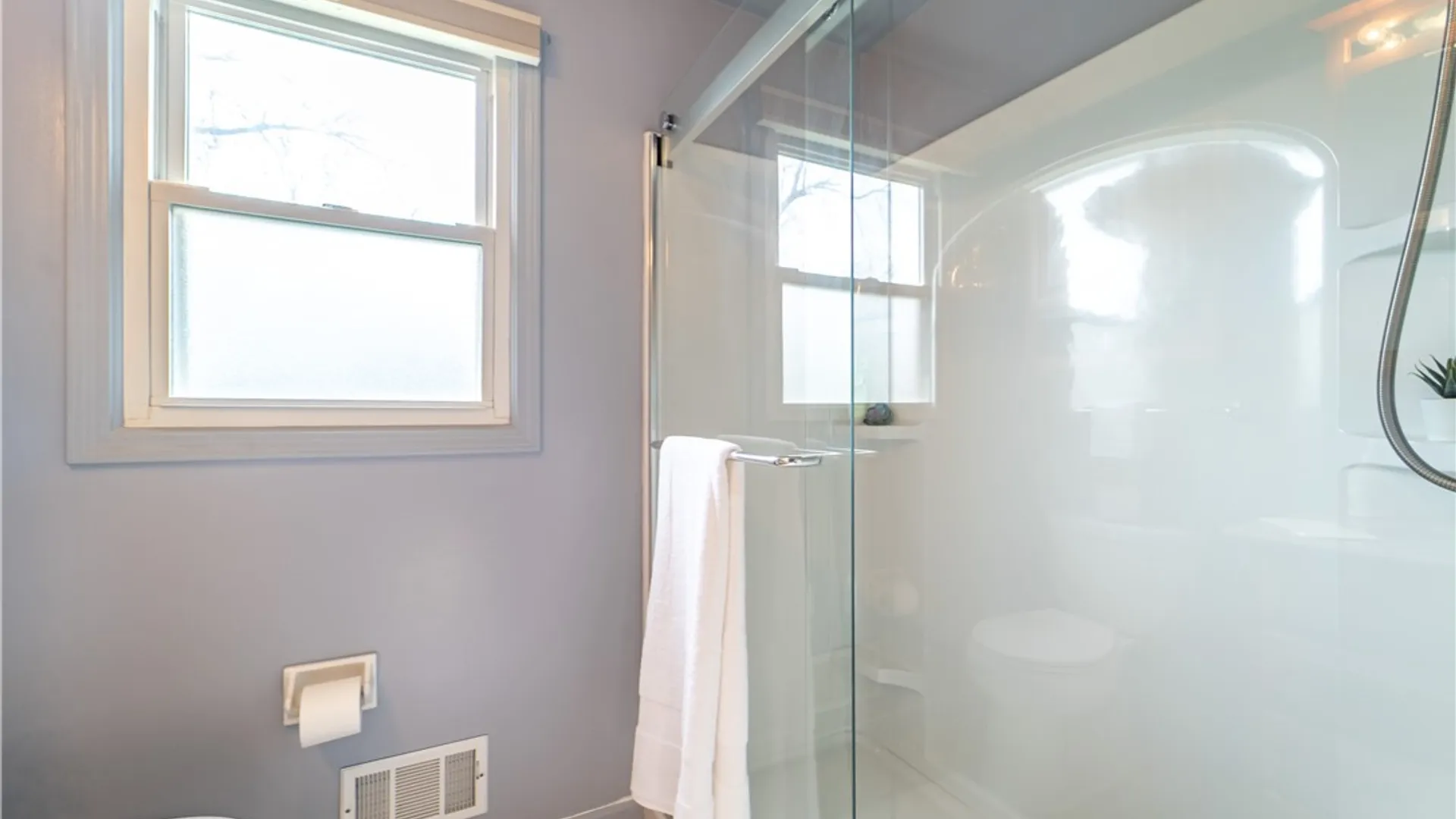 Property at 24 Masthead Way, Henrietta, NY 14622 17