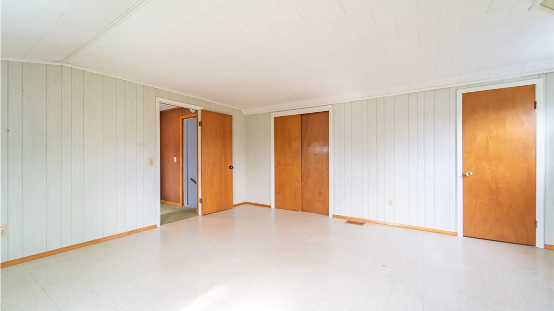 Property at 24 Masthead Way, Henrietta, NY 14622 26