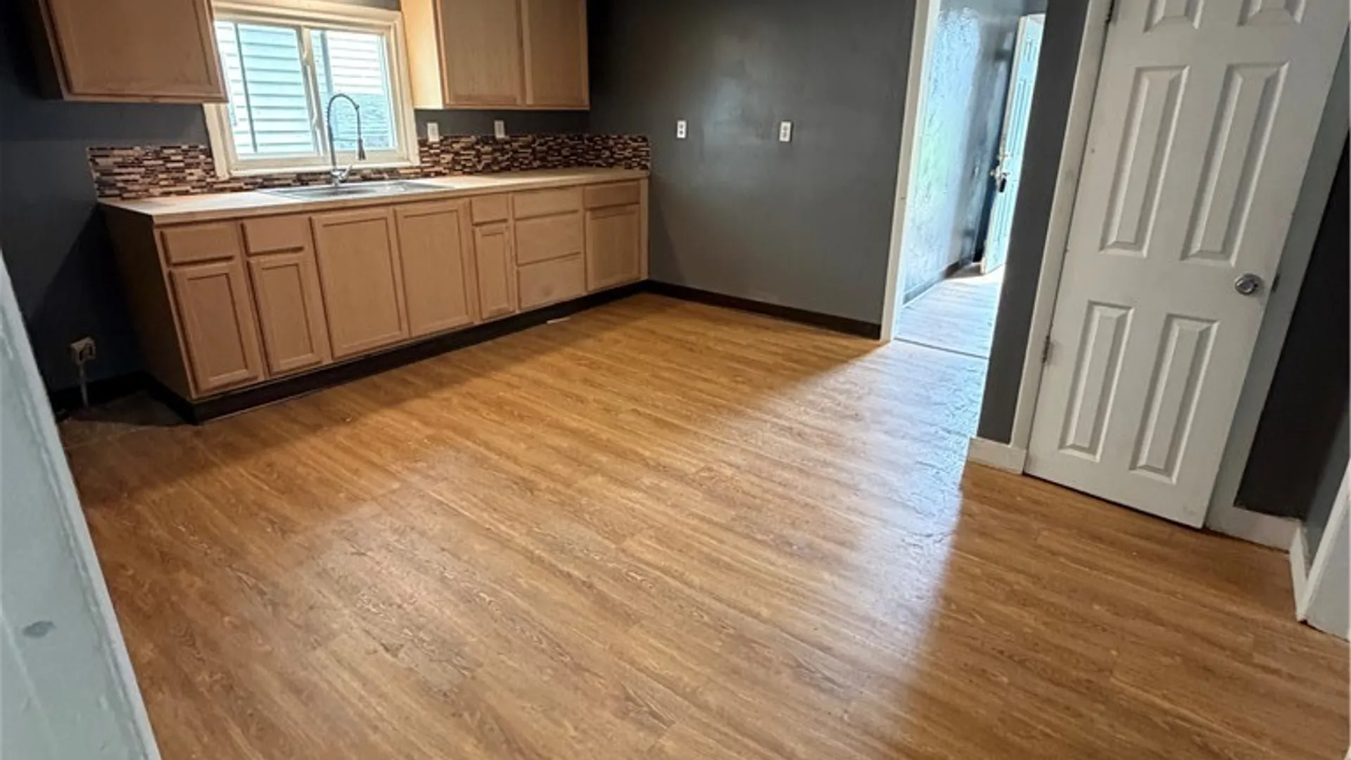 Property at 133 Lakeview Avenue, Syracuse, NY 13204 4