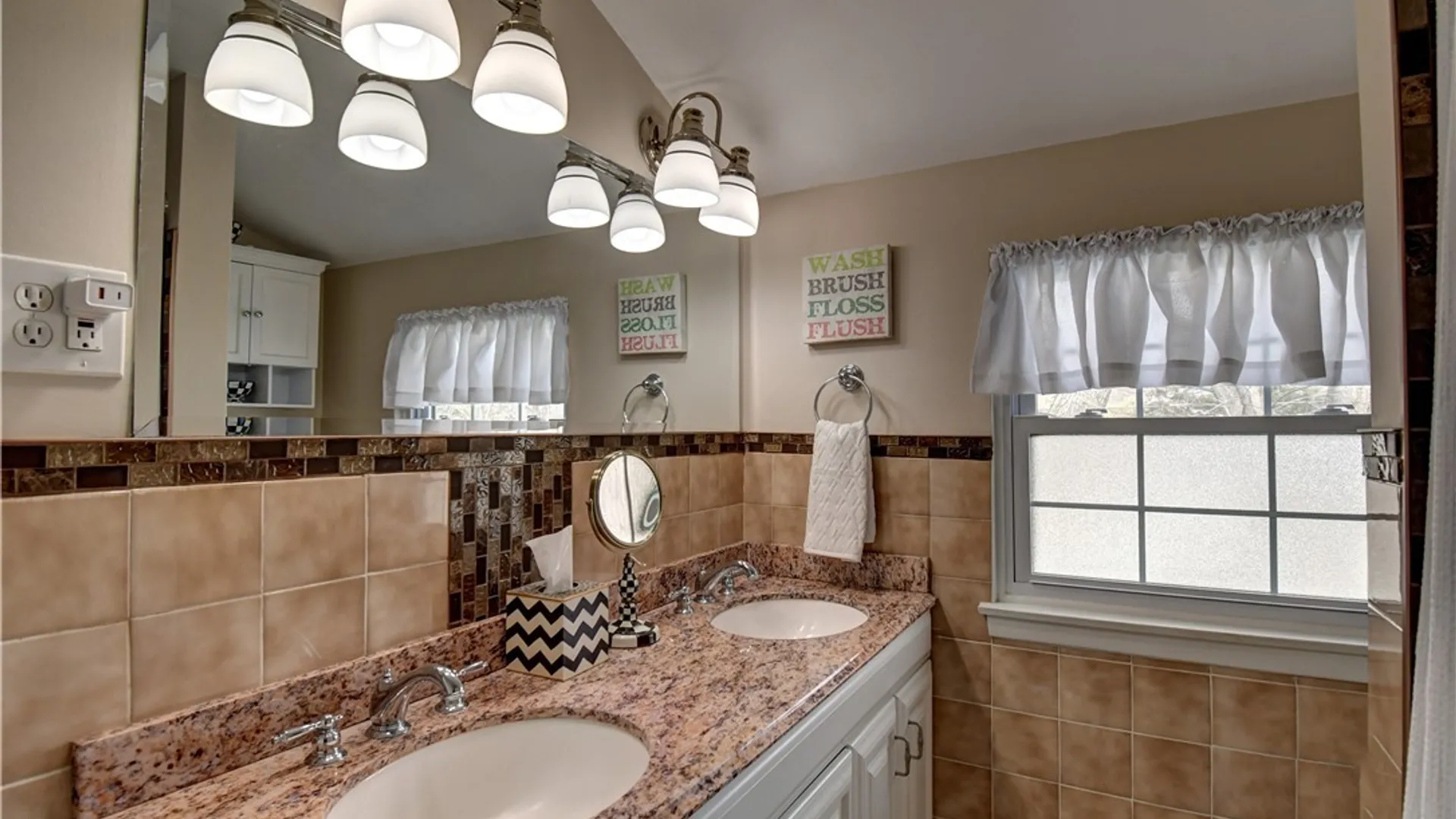 Property at 80 Castleton Place, Tonawanda, NY 14150 25