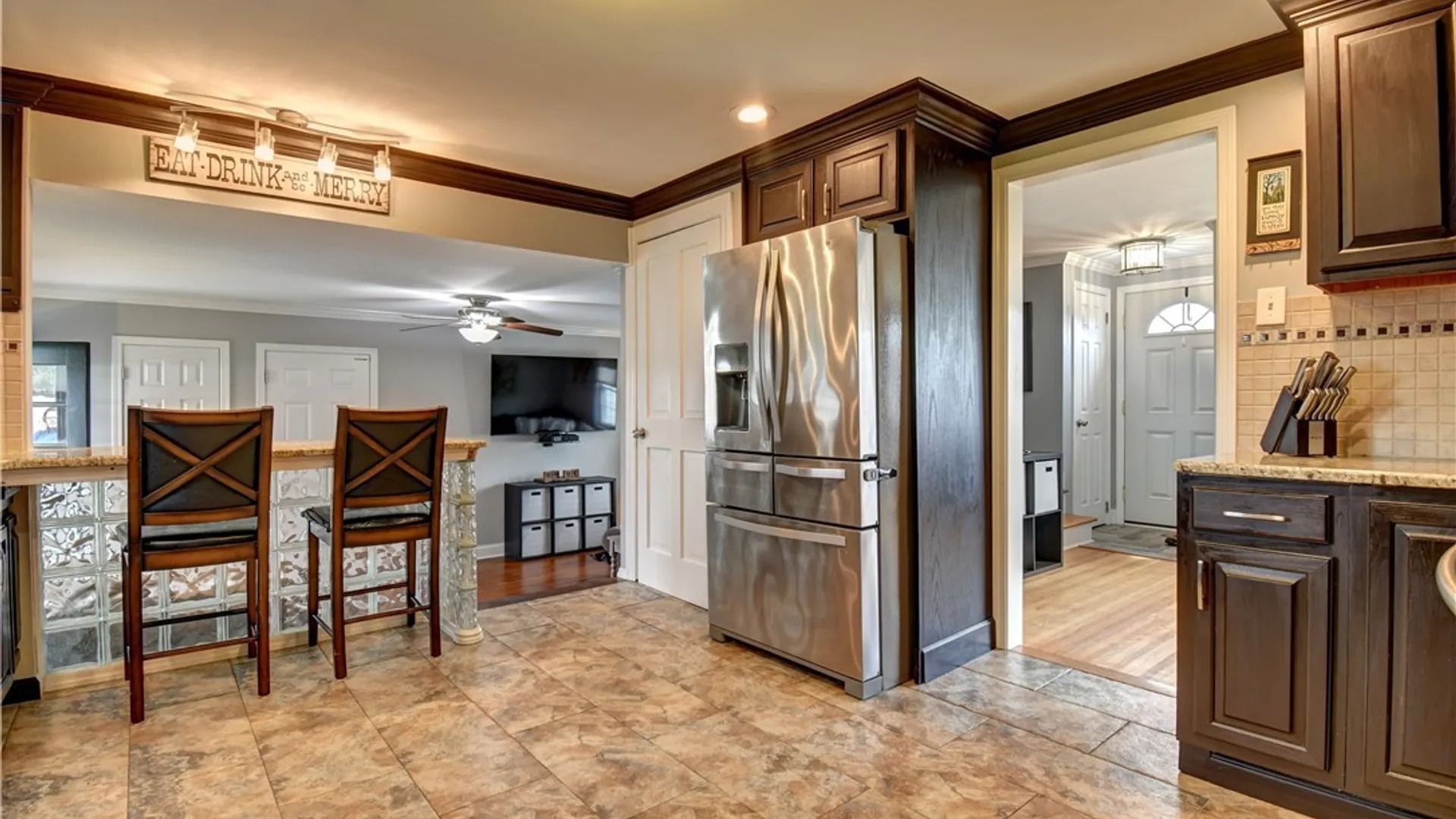 Property at 80 Castleton Place, Tonawanda, NY 14150 4