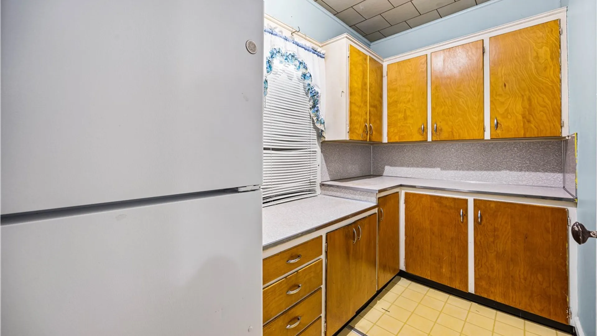 Property at 749 Avenue D, Rochester, NY 14621 10