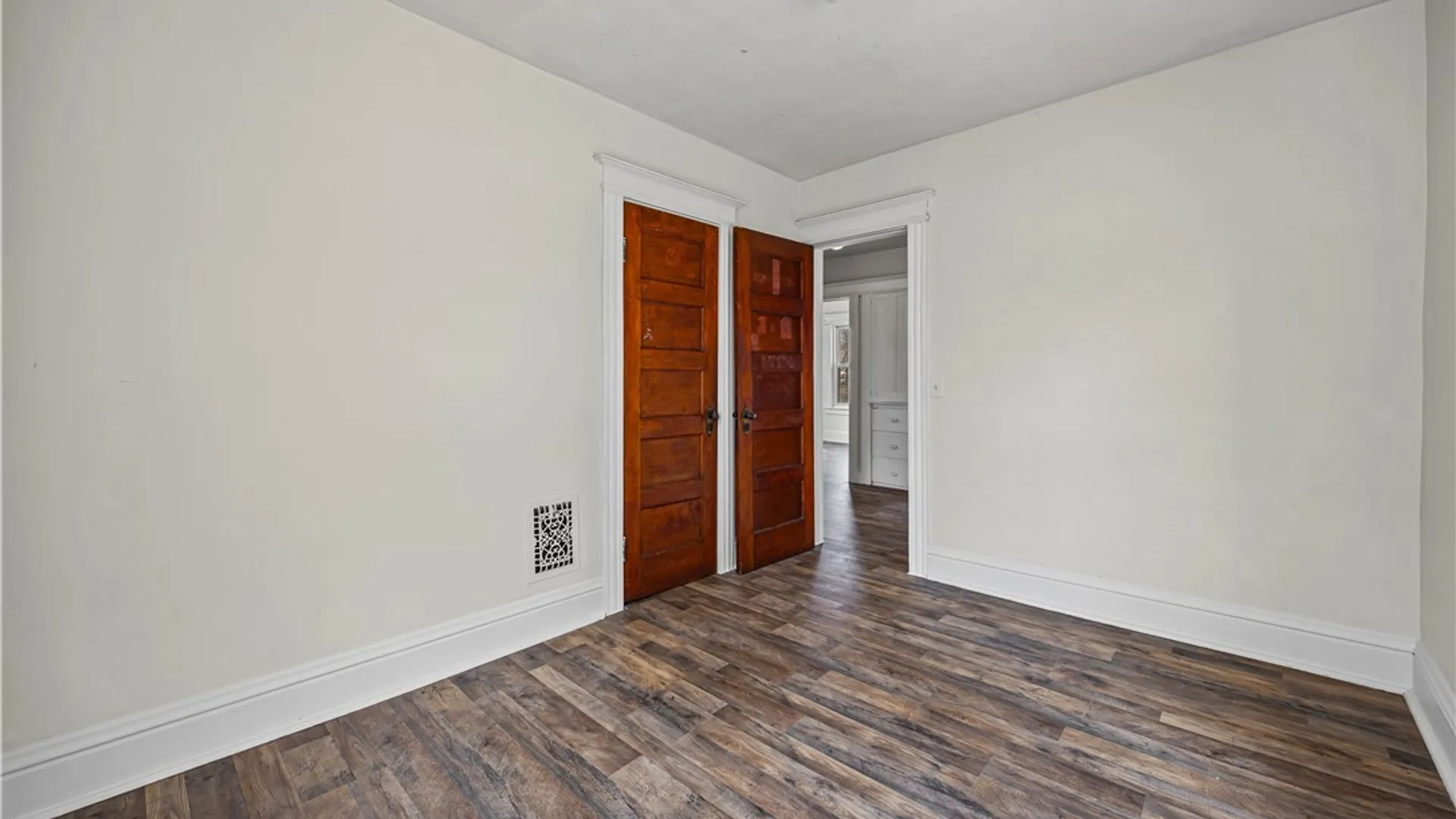 Property at 749 Avenue D, Rochester, NY 14621 22