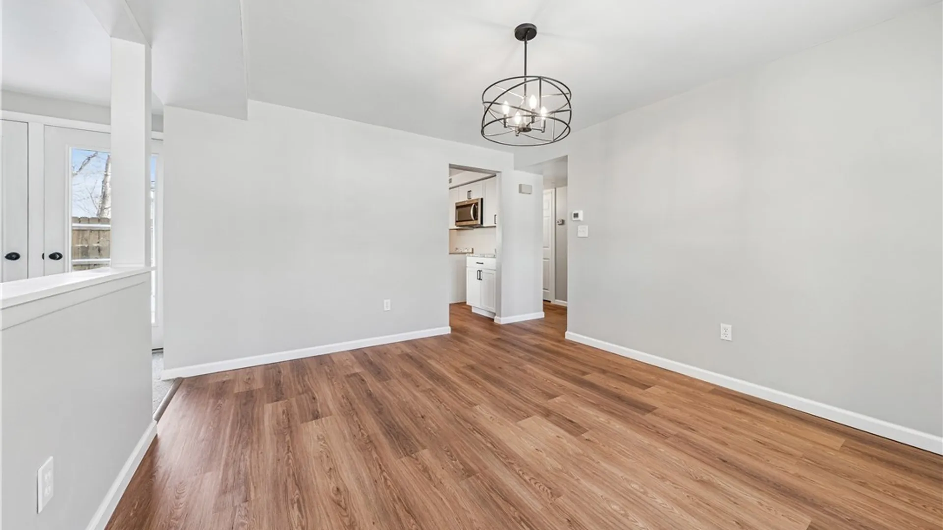 Property at 32 Pebble Creek Drive, Cheektowaga, NY 14227 14