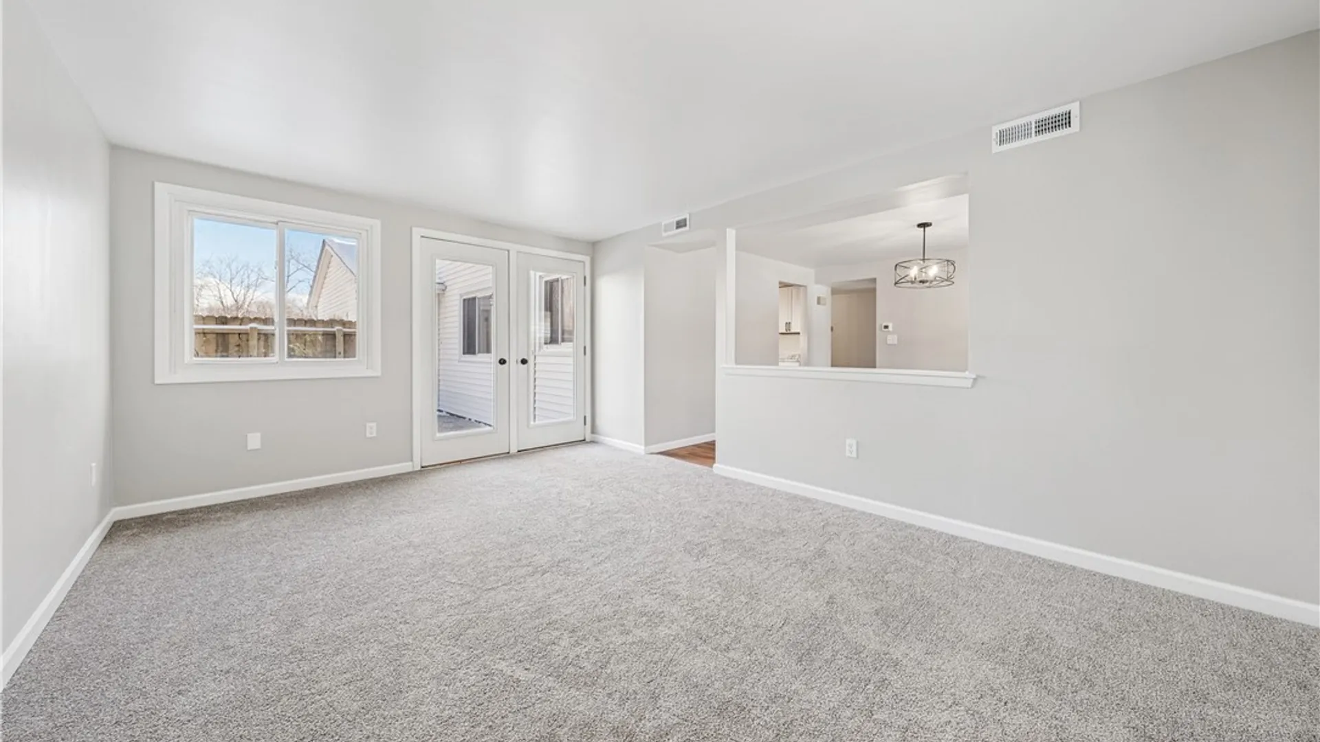 Property at 32 Pebble Creek Drive, Cheektowaga, NY 14227 2