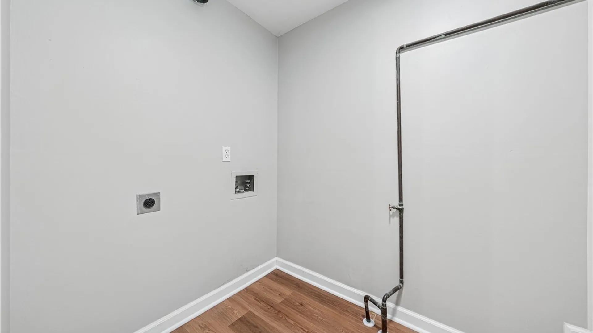 Property at 32 Pebble Creek Drive, Cheektowaga, NY 14227 28