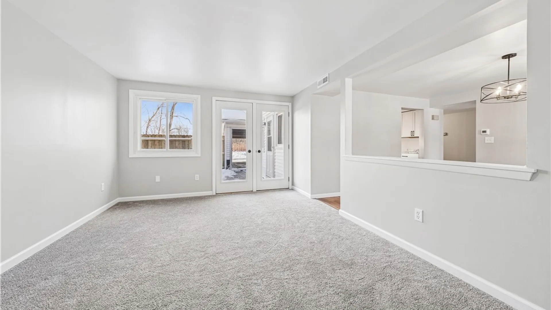 Property at 32 Pebble Creek Drive, Cheektowaga, NY 14227 3