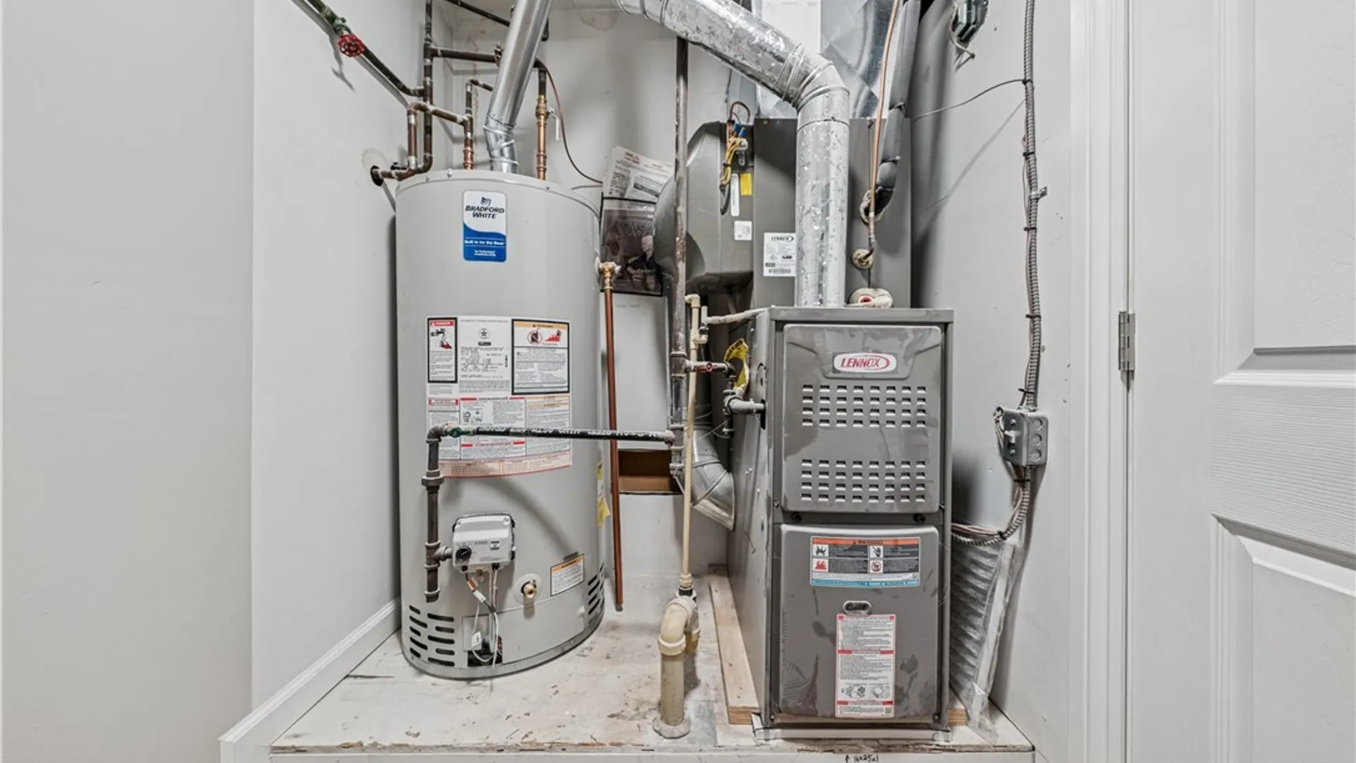 Property at 32 Pebble Creek Drive, Cheektowaga, NY 14227 30