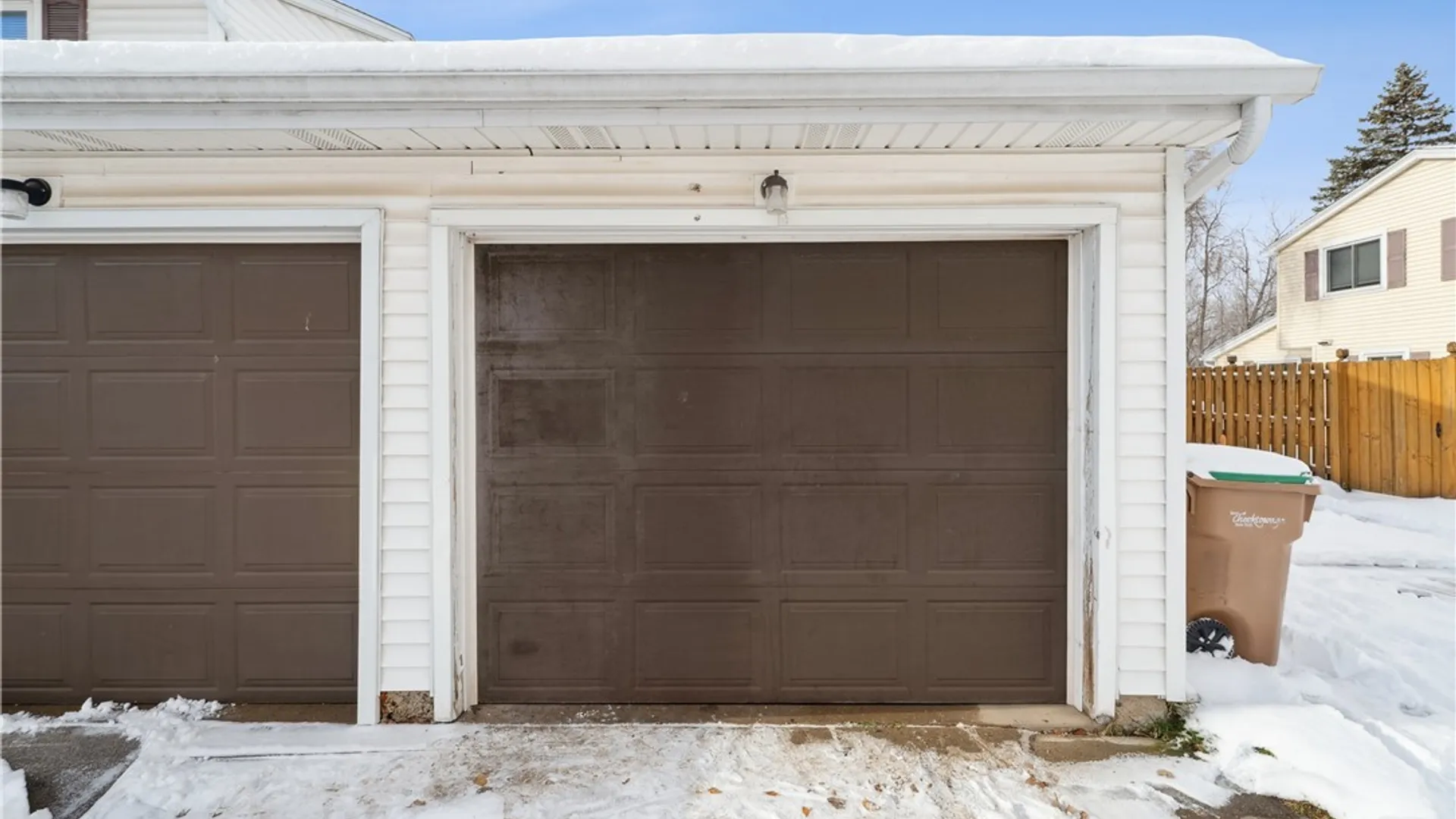 Property at 32 Pebble Creek Drive, Cheektowaga, NY 14227 34