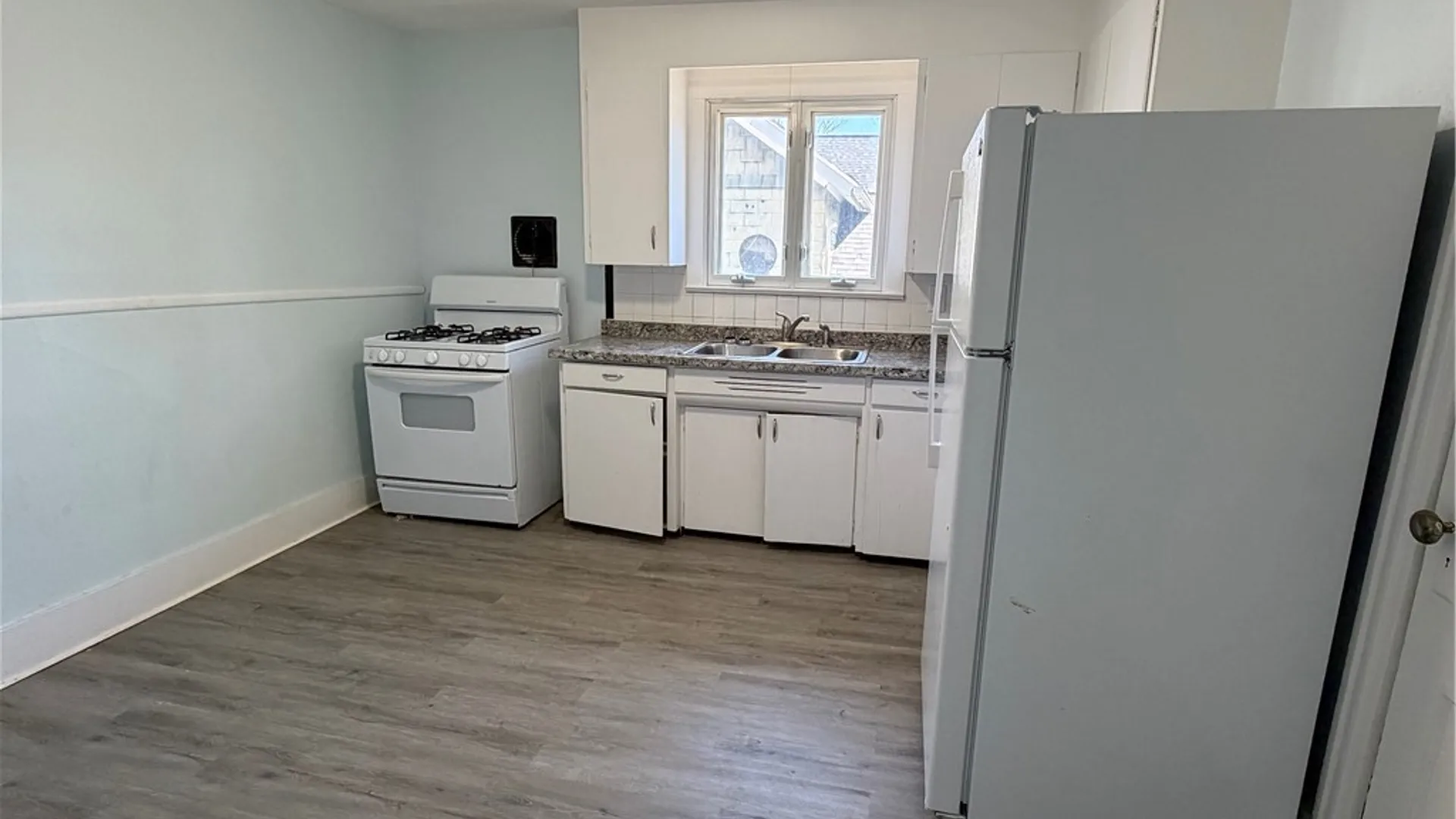 Property at 295 Glenwood Avenue, Rochester, NY 14613 14