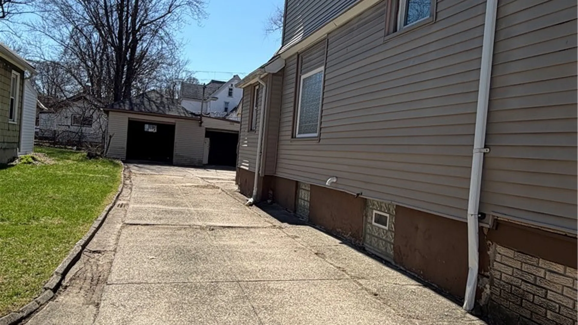 Property at 295 Glenwood Avenue, Rochester, NY 14613 5