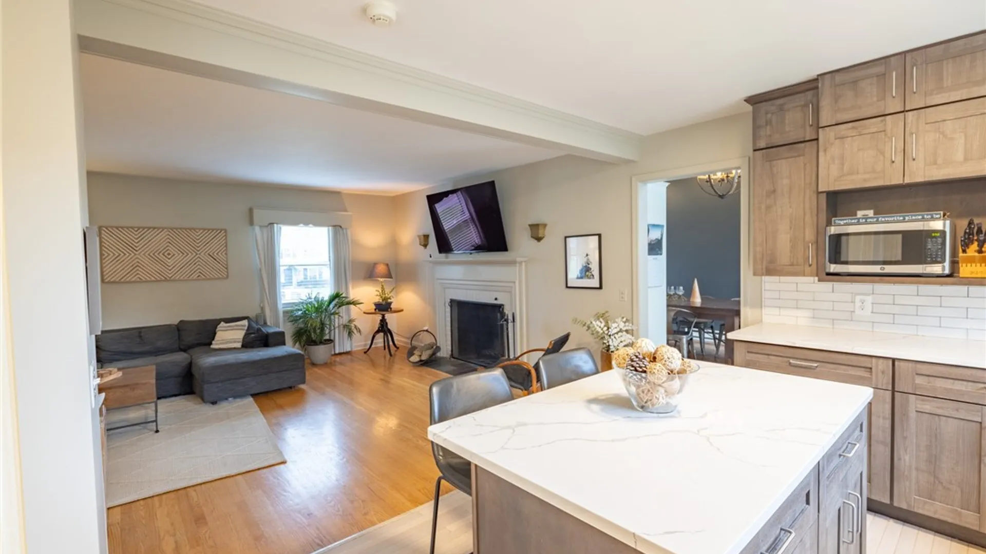 Property at 75 Pickwick Drive, Pittsford, NY 14618 11