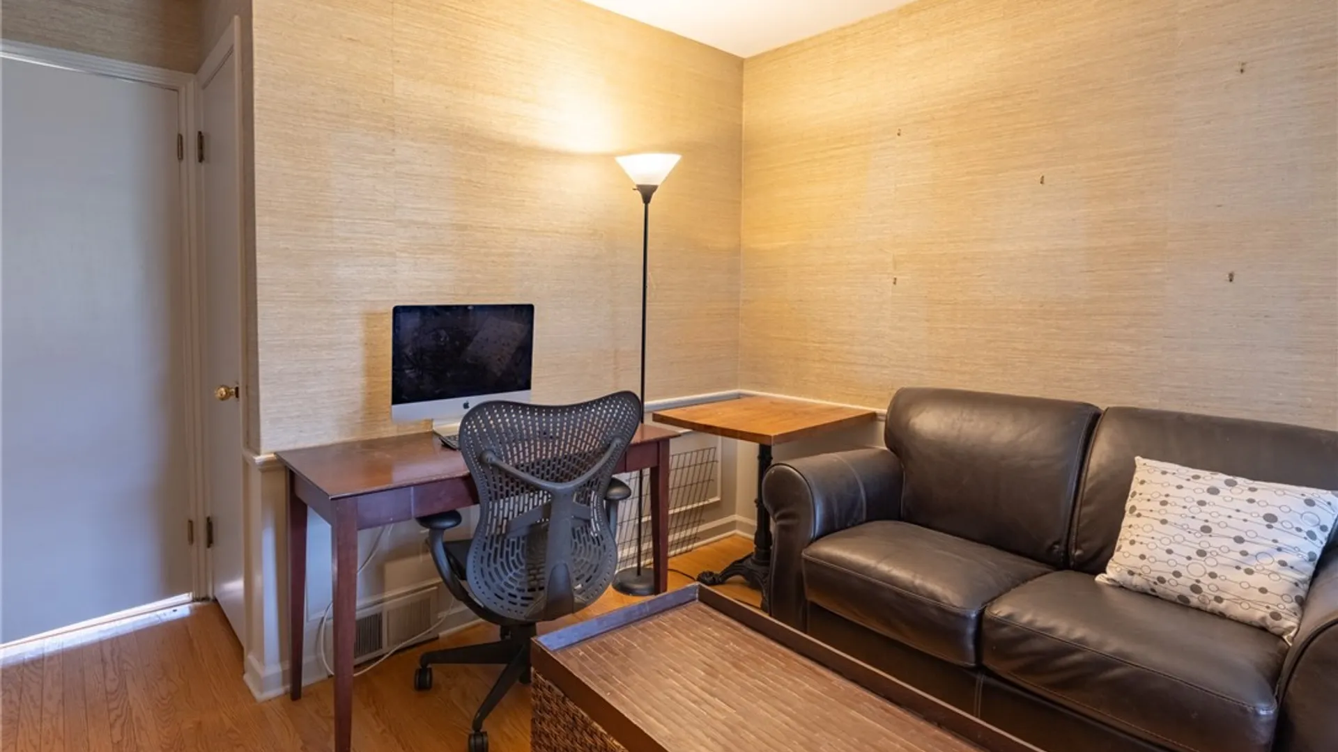 Property at 75 Pickwick Drive, Pittsford, NY 14618 16