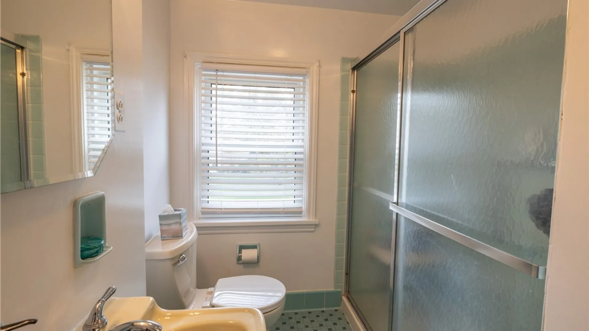 Property at 75 Pickwick Drive, Pittsford, NY 14618 23