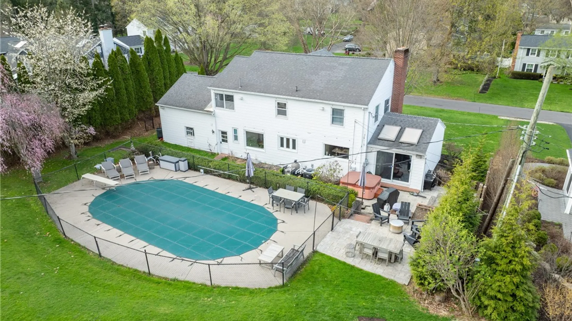 Property at 75 Pickwick Drive, Pittsford, NY 14618 35