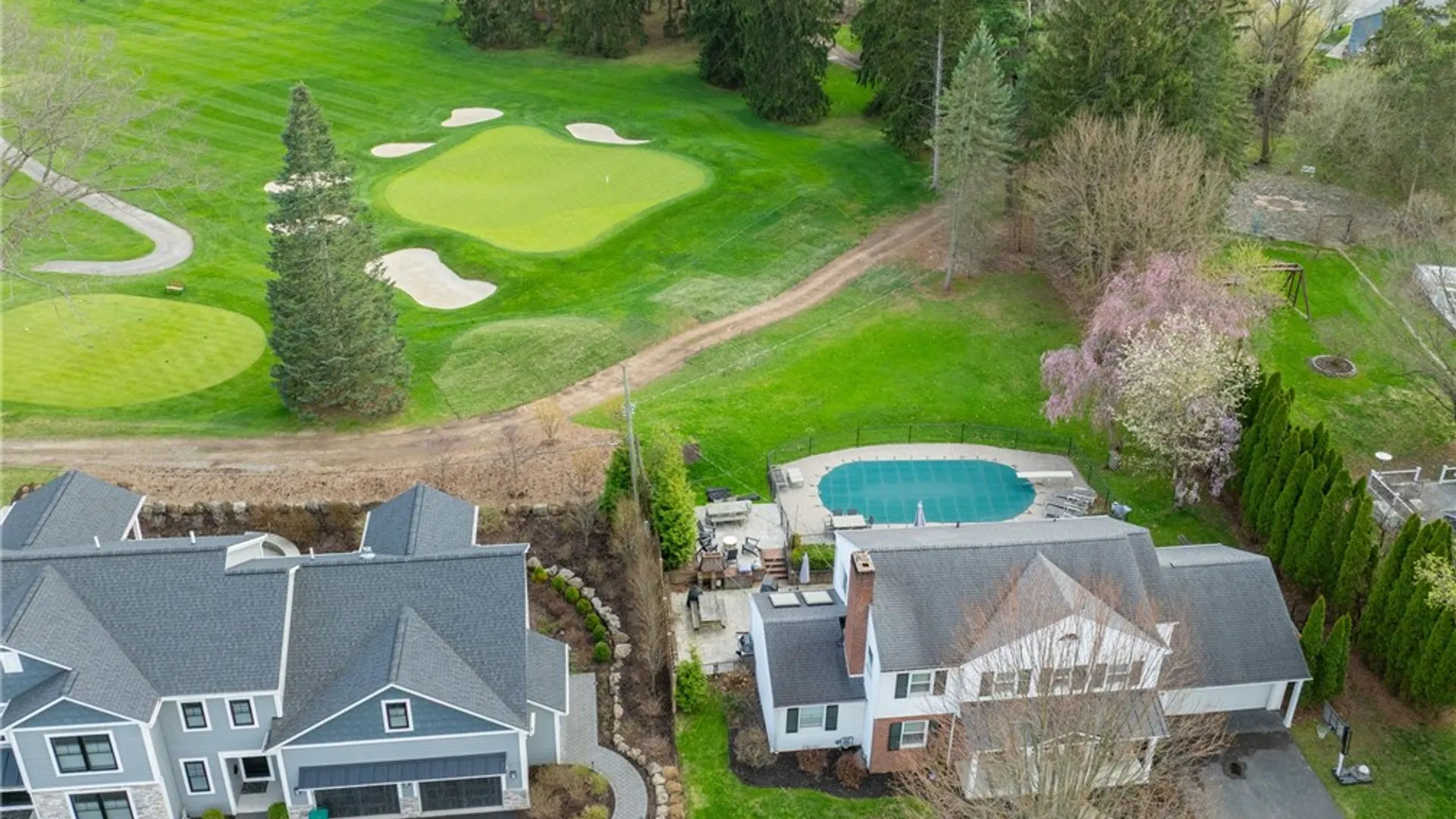 Property at 75 Pickwick Drive, Pittsford, NY 14618 36