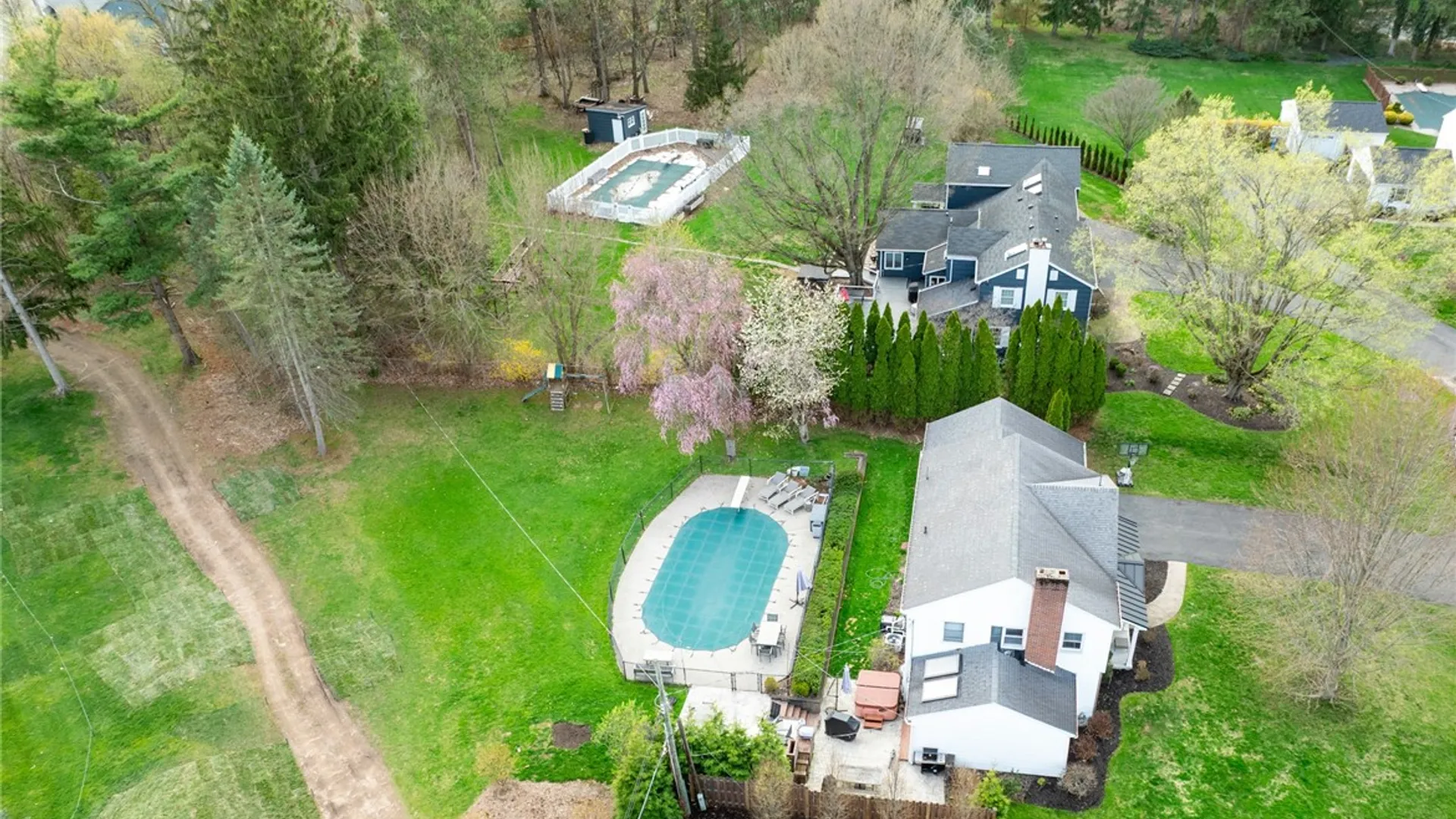 Property at 75 Pickwick Drive, Pittsford, NY 14618 37