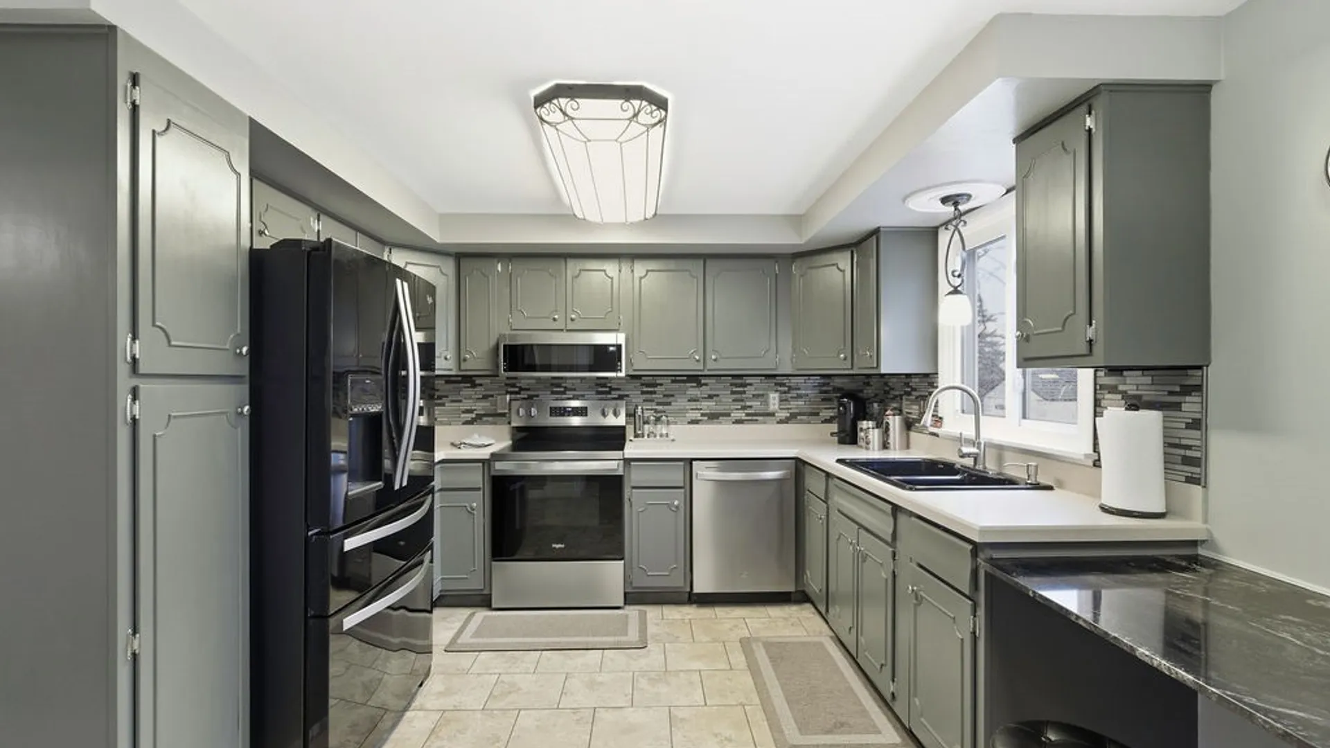 Property at 211 Oakridge, Salina, NY 13088 13