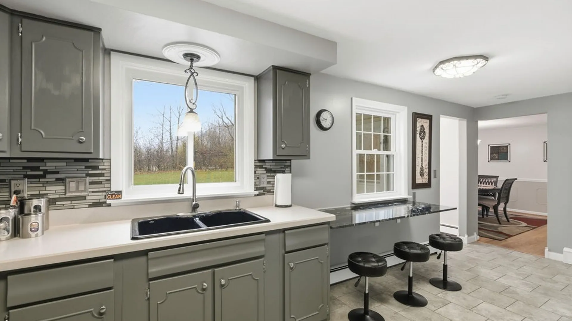 Property at 211 Oakridge, Salina, NY 13088 15