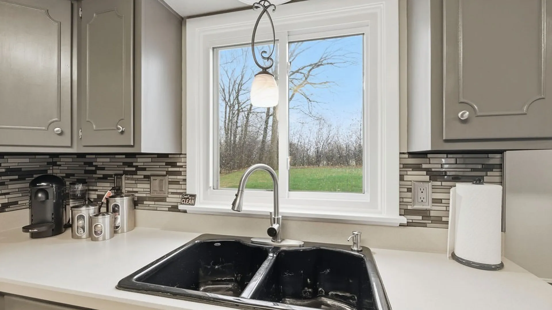 Property at 211 Oakridge, Salina, NY 13088 16