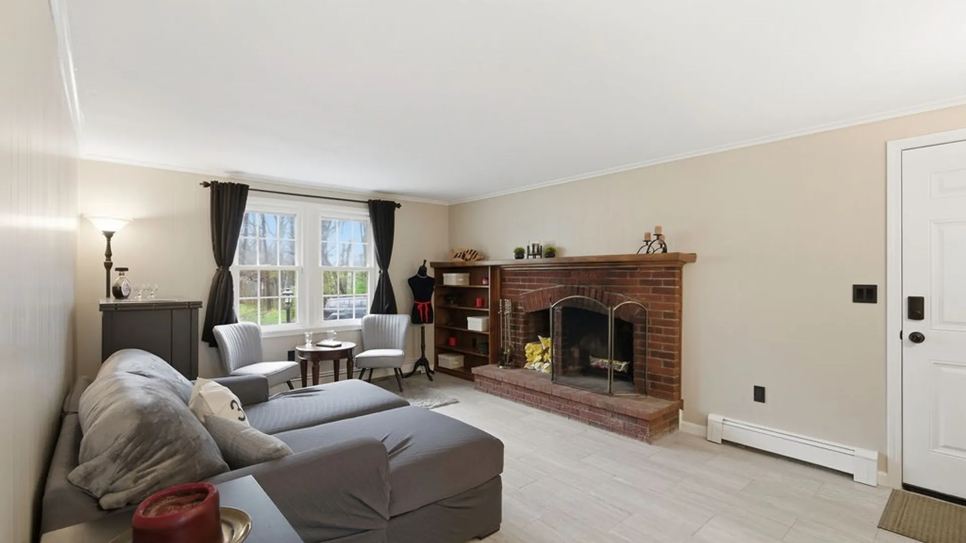 Property at 211 Oakridge, Salina, NY 13088 20