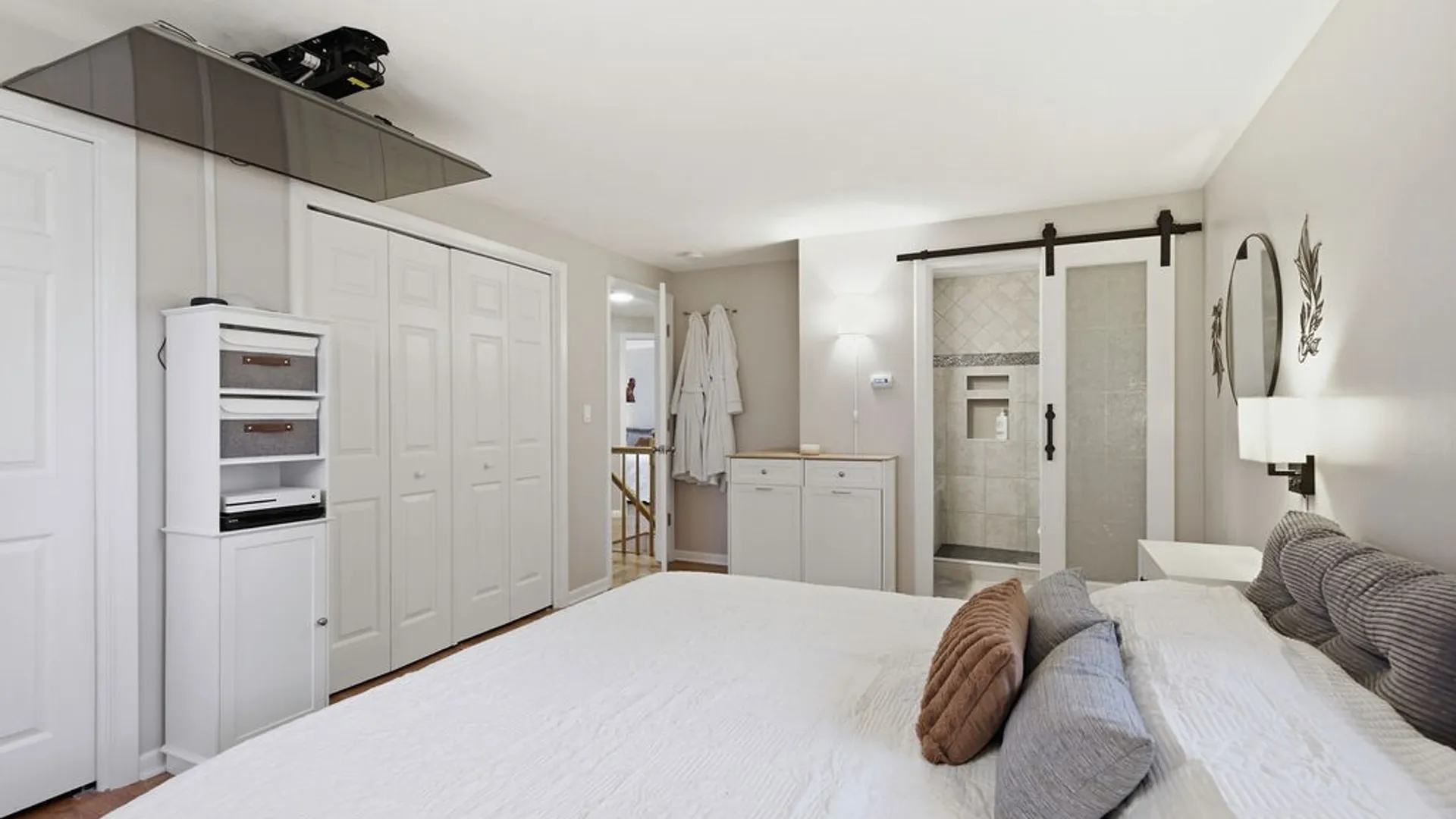 Property at 211 Oakridge, Salina, NY 13088 36