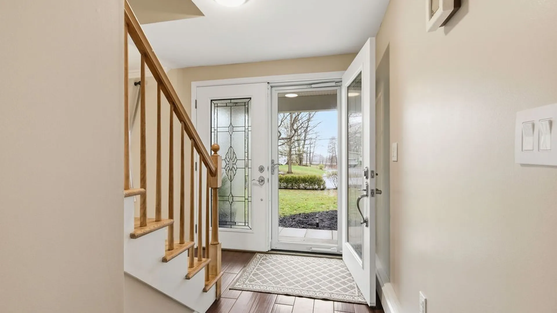 Property at 211 Oakridge, Salina, NY 13088 4