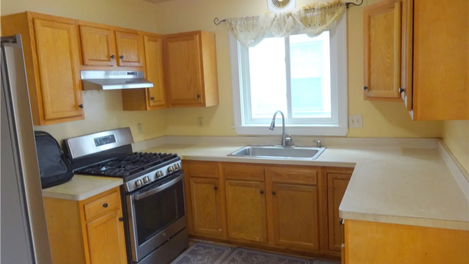 Property at 610 Magee Avenue, Rochester, NY 14613 8