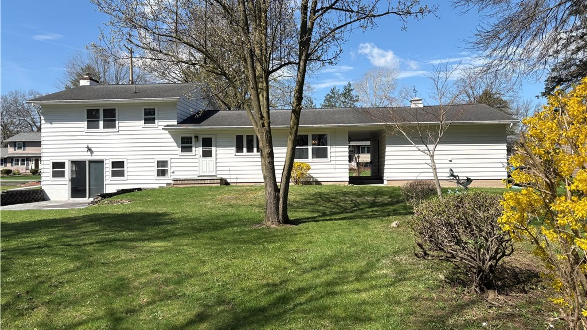 Property at 114 Norris Dr, Waterloo, NY 13165 5