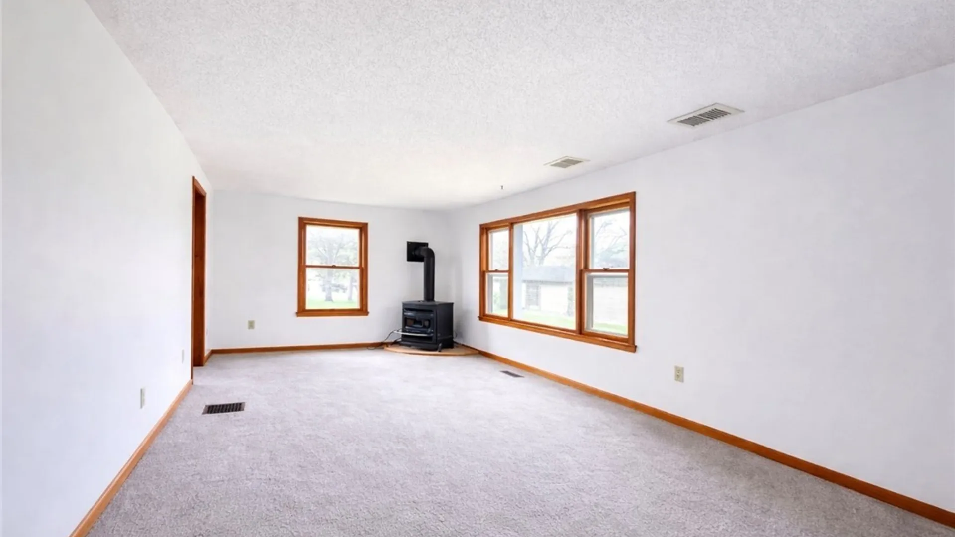 Property at 6513 Bethany Leroy Road, Stafford, NY 14143 13