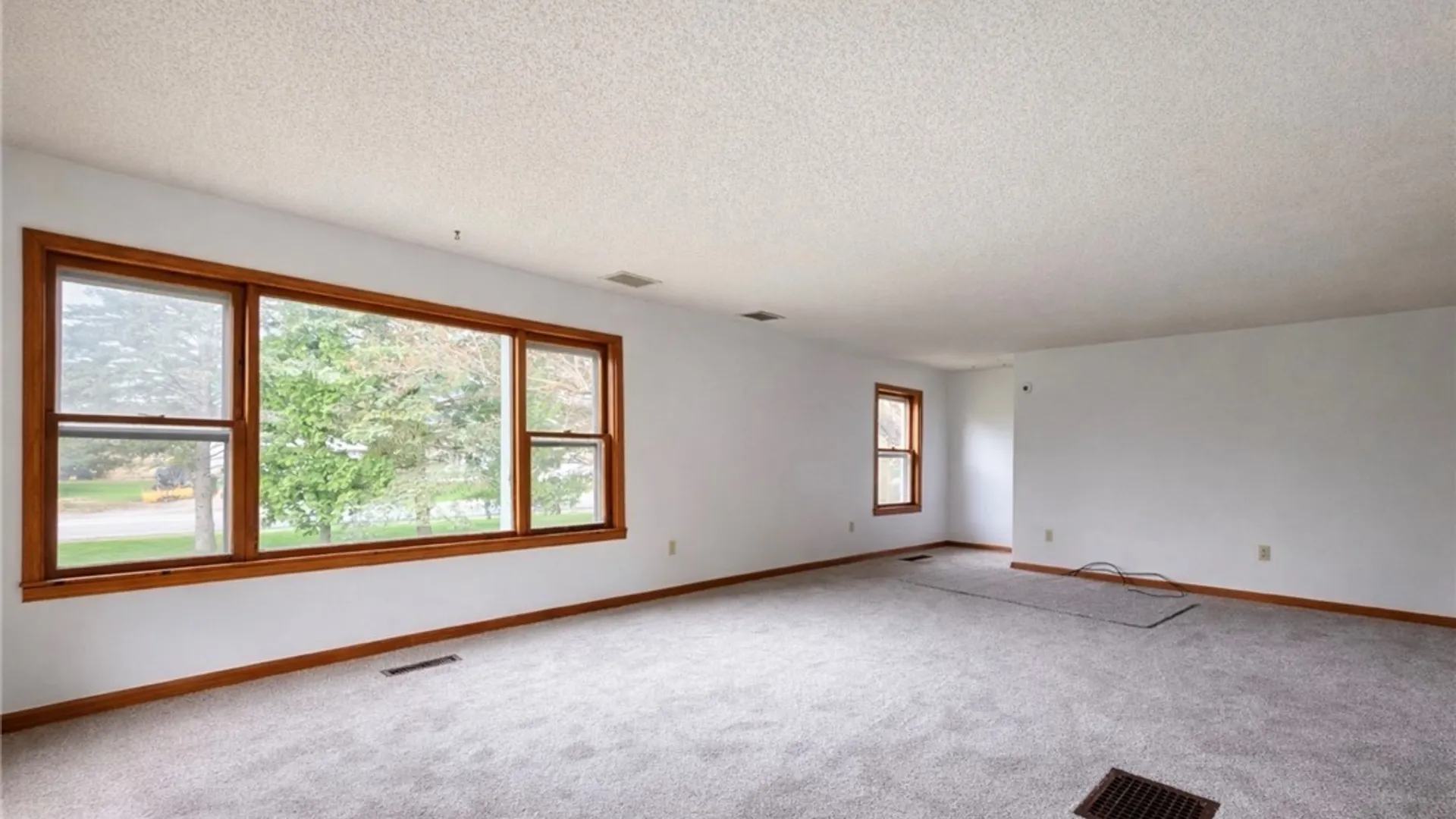 Property at 6513 Bethany Leroy Road, Stafford, NY 14143 14