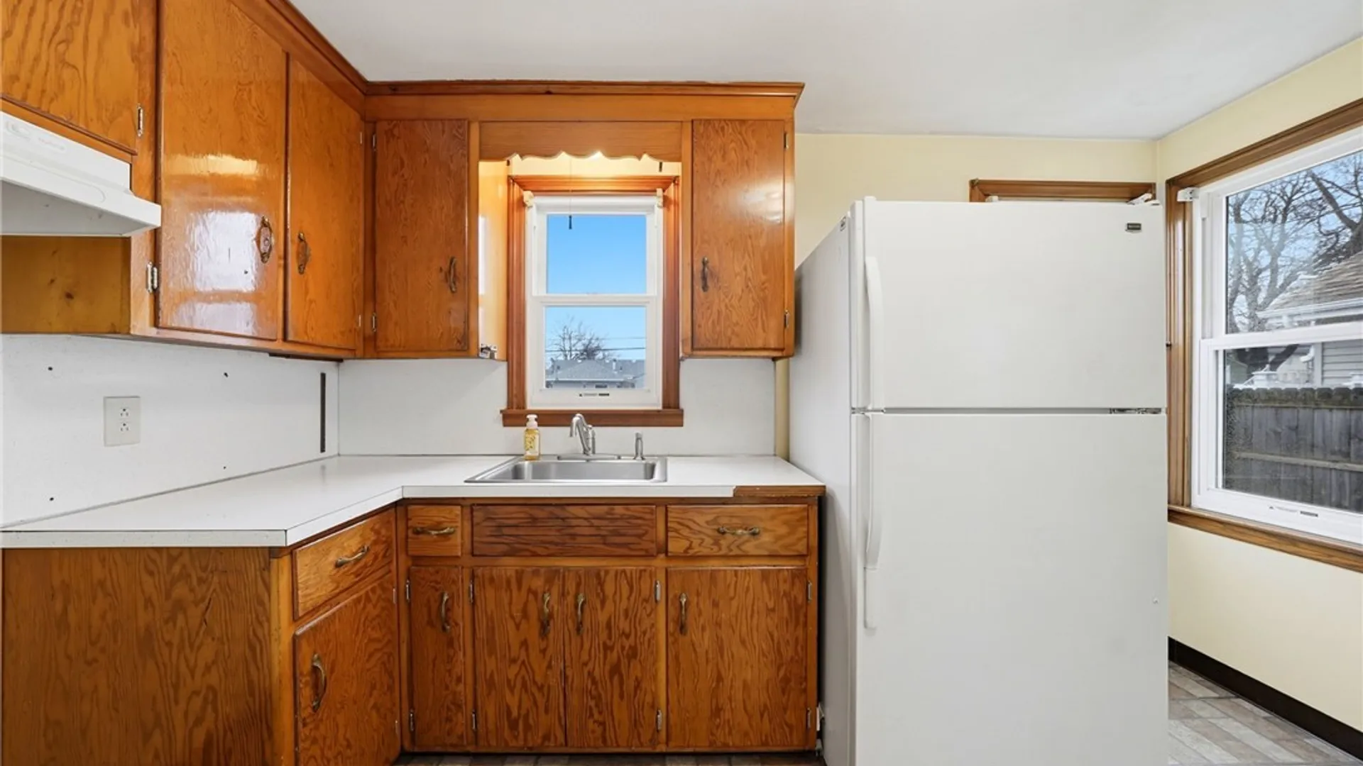 Property at 9 Clarence Harder Drive, Tonawanda, NY 14150 11