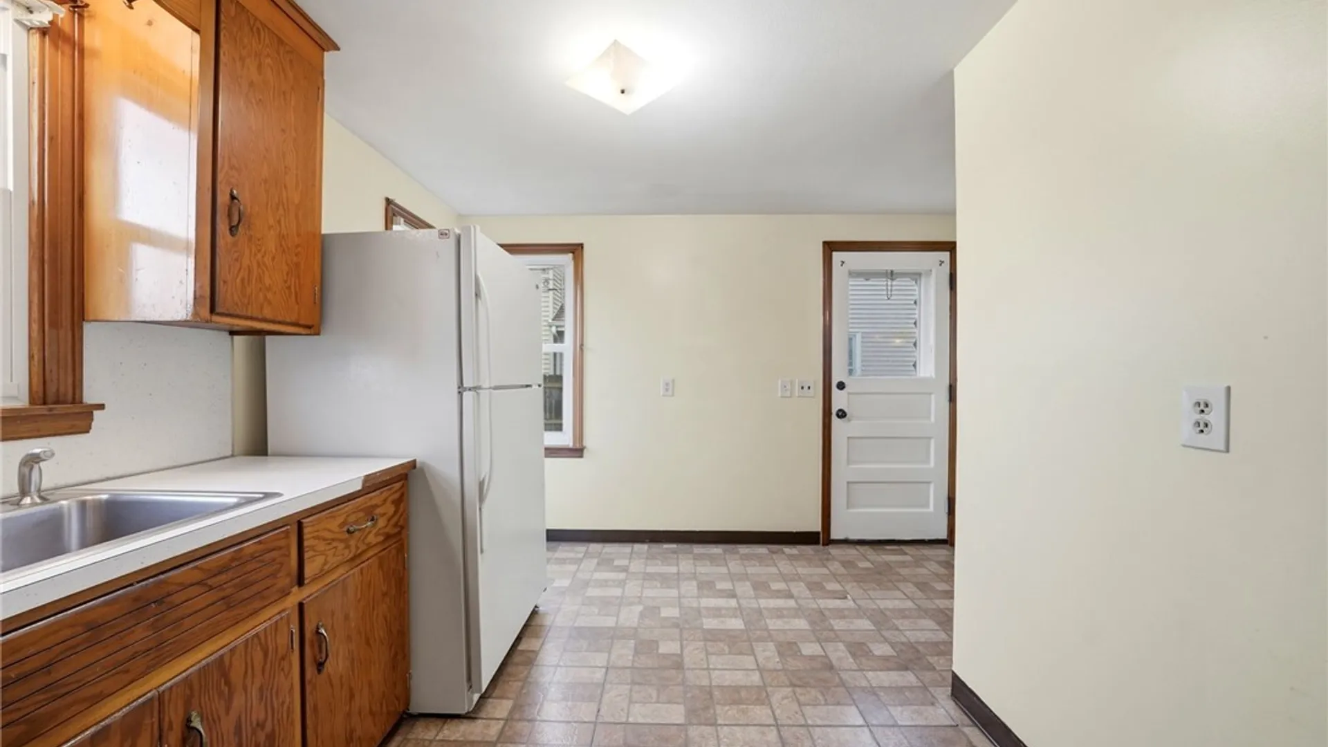 Property at 9 Clarence Harder Drive, Tonawanda, NY 14150 13